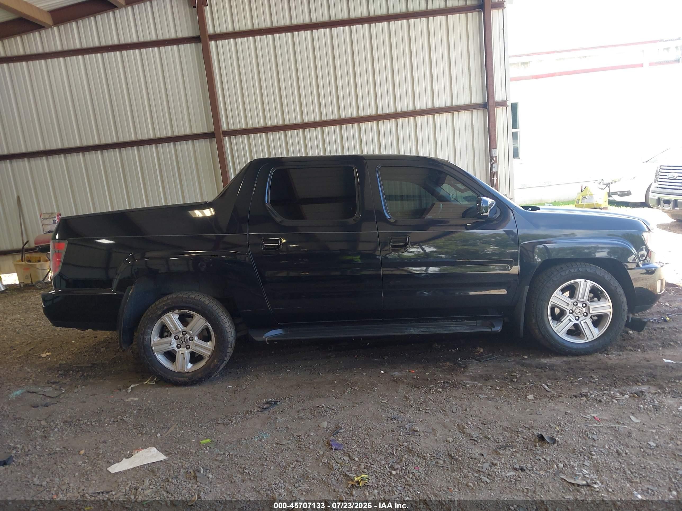 2014 Honda Ridgeline Rtl Black vin: 5FPYK1F55EB003076