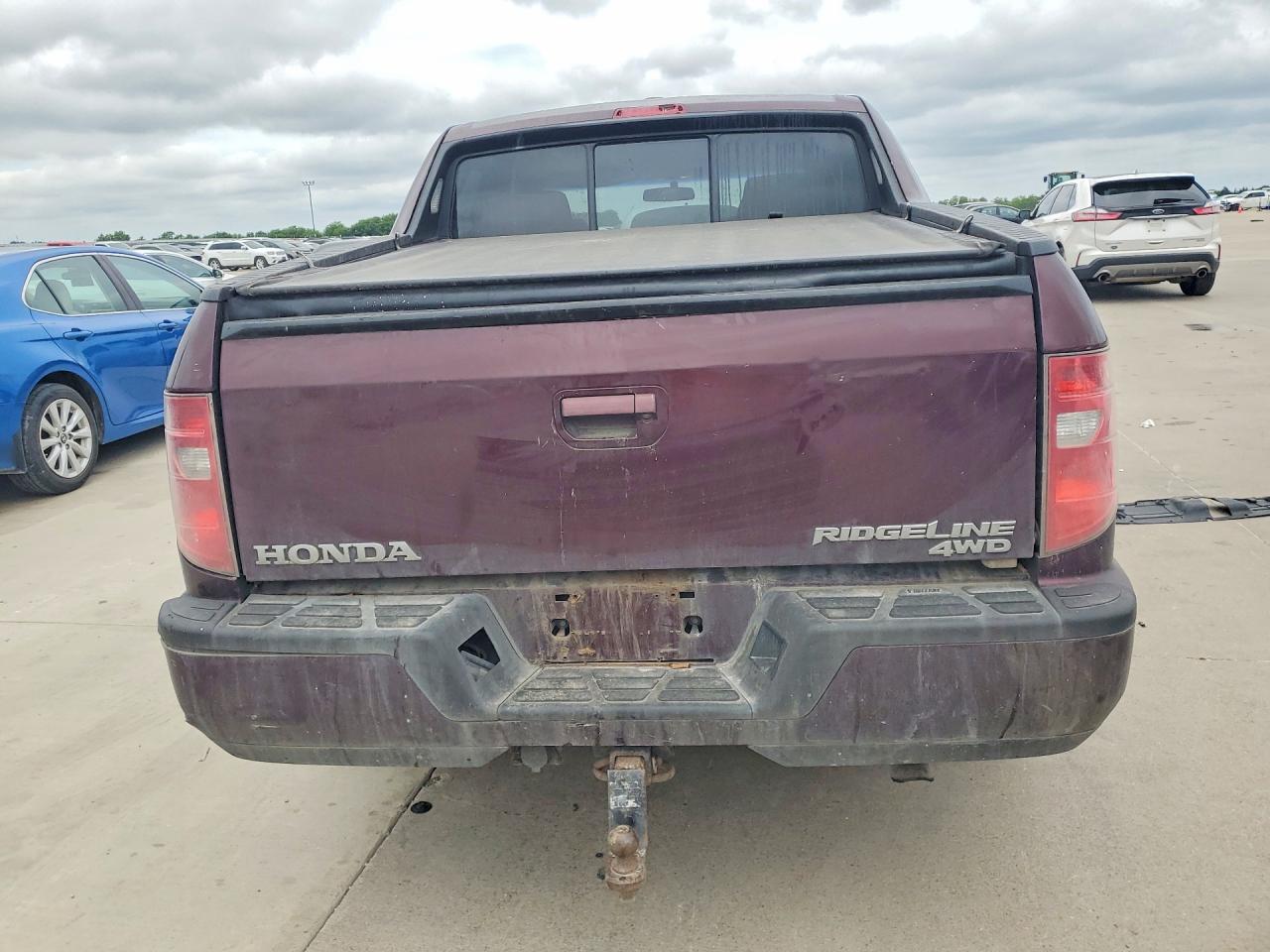 2011 Honda Ridgeline Rtl Burgundy vin: 5FPYK1F56BB009125