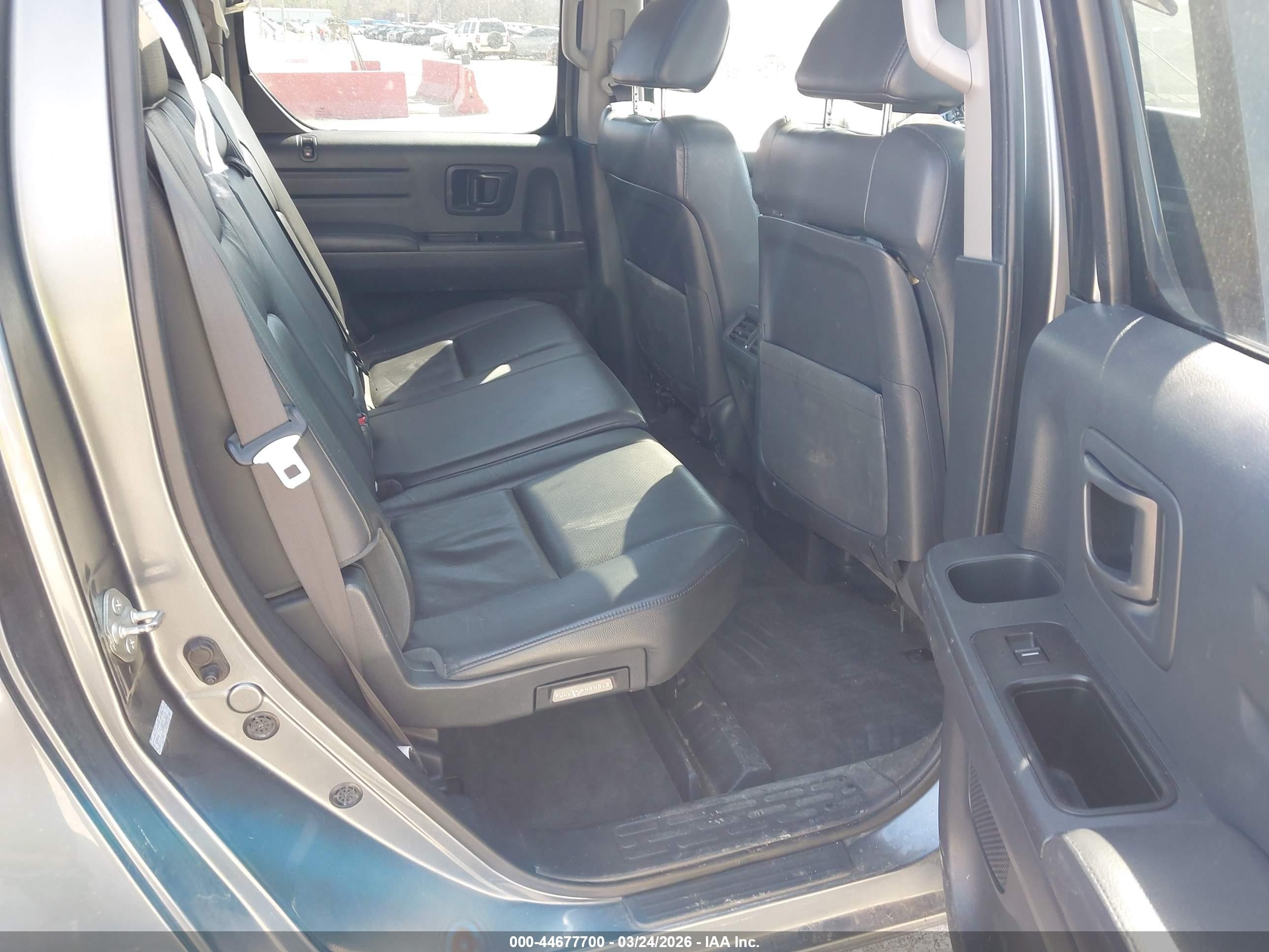 2011 Honda Ridgeline Rtl Gray vin: 5FPYK1F56BB011621