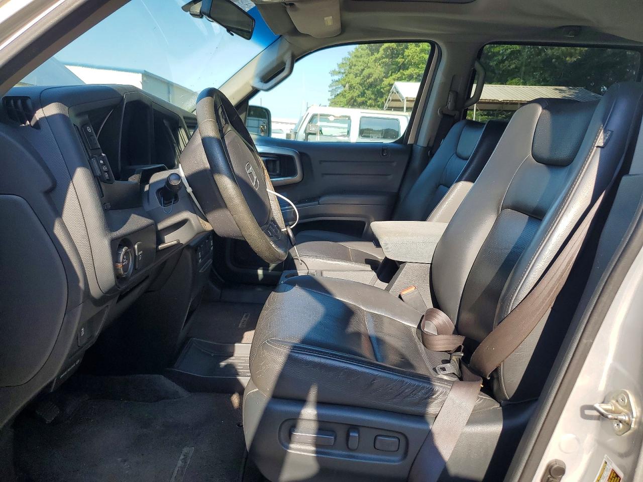2011 Honda Ridgeline Rtl Silver vin: 5FPYK1F56BB454867