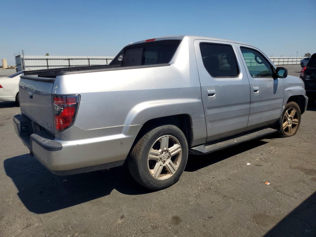 2012 Honda Ridgeline Rtl Silver vin: 5FPYK1F56CB454563