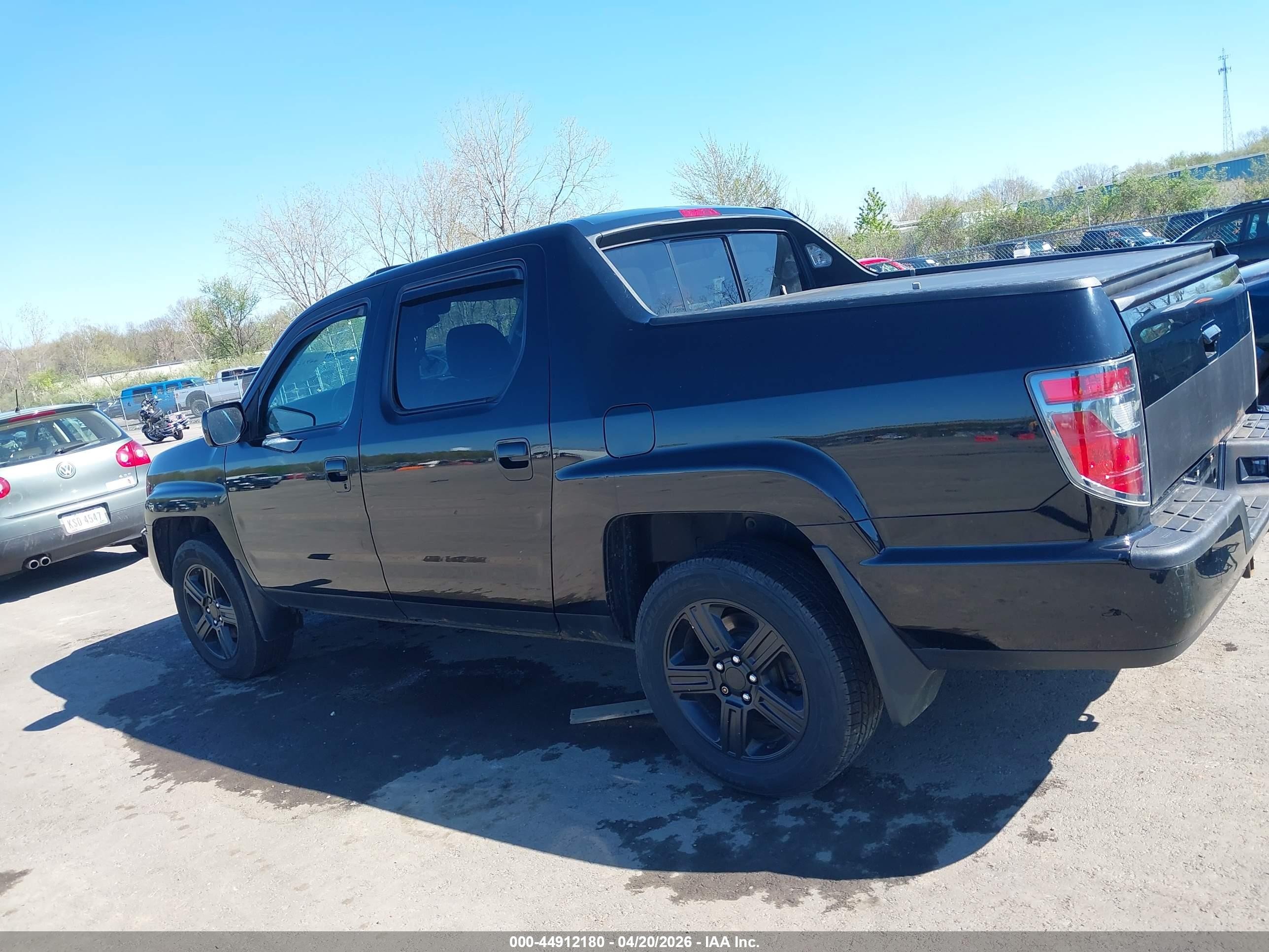 2013 Honda Ridgeline Rtl Black vin: 5FPYK1F56DB018801