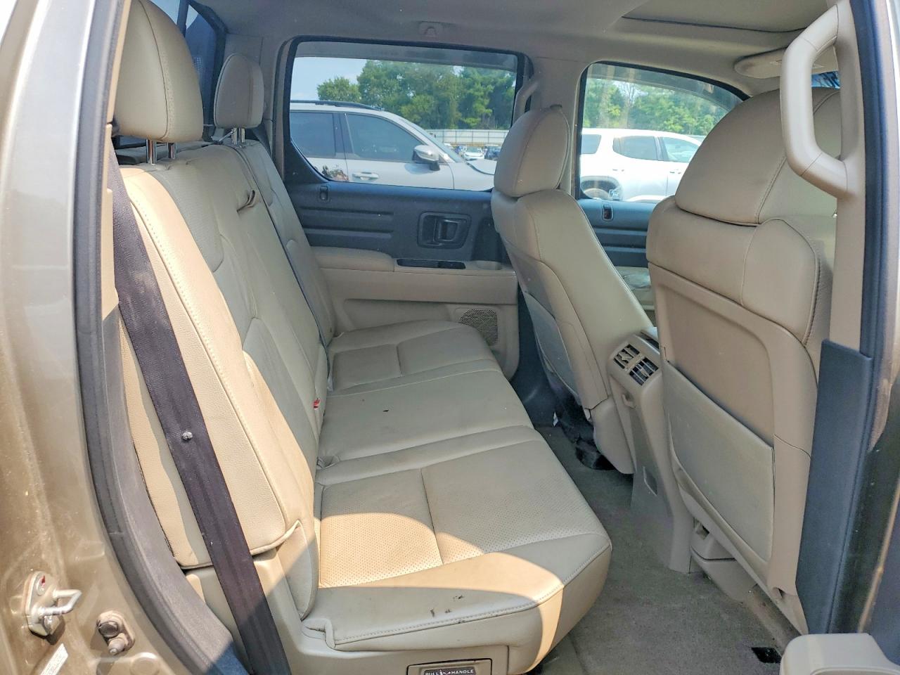 2011 Honda Ridgeline Rtl Tan vin: 5FPYK1F57BB002474