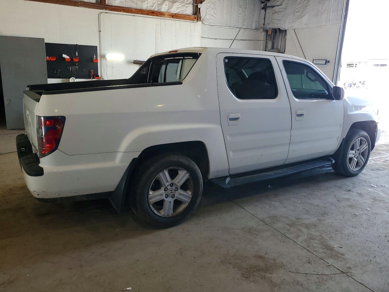 2012 Honda Ridgeline Rtl White vin: 5FPYK1F57CB452854