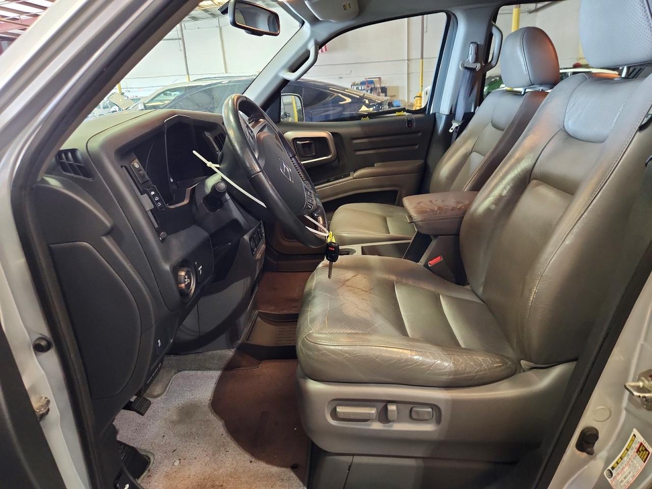2013 Honda Ridgeline Rtl Silver vin: 5FPYK1F57DB017396