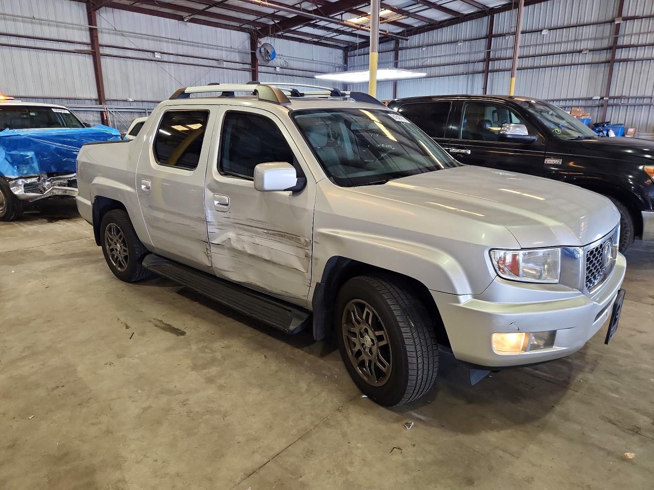 2013 Honda Ridgeline Rtl Silver vin: 5FPYK1F57DB017396