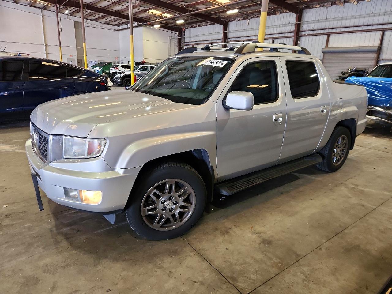 2013 Honda Ridgeline Rtl Silver vin: 5FPYK1F57DB017396