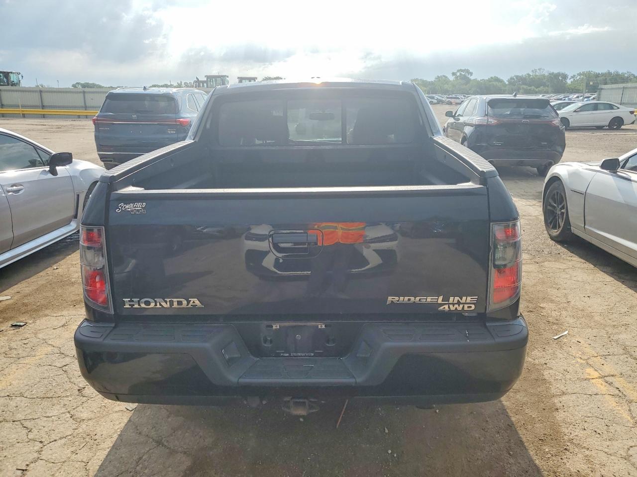 2014 Honda Ridgeline Rtl Black vin: 5FPYK1F57EB003757