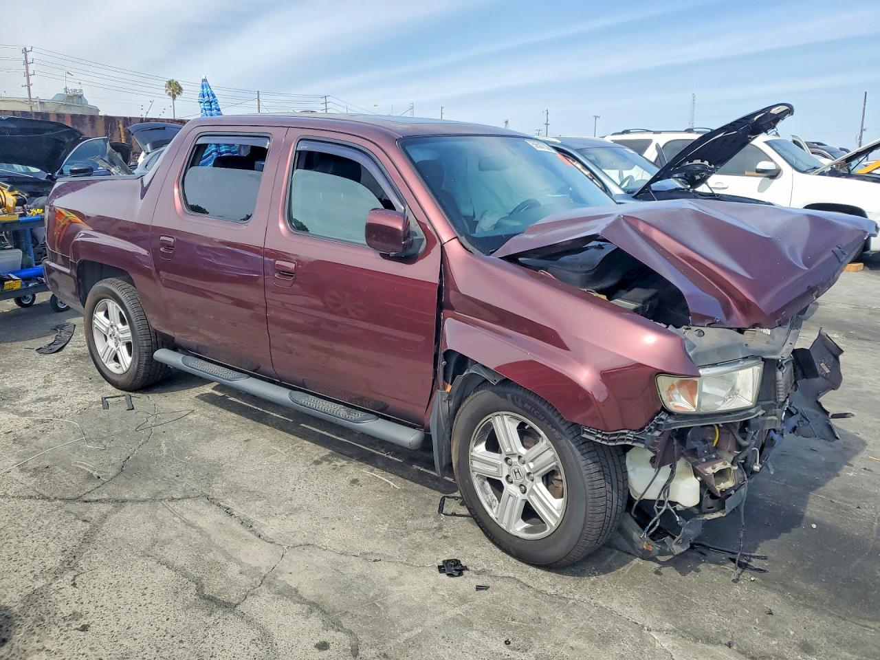 2014 Honda Ridgeline Rtl Burgundy vin: 5FPYK1F58EB008711