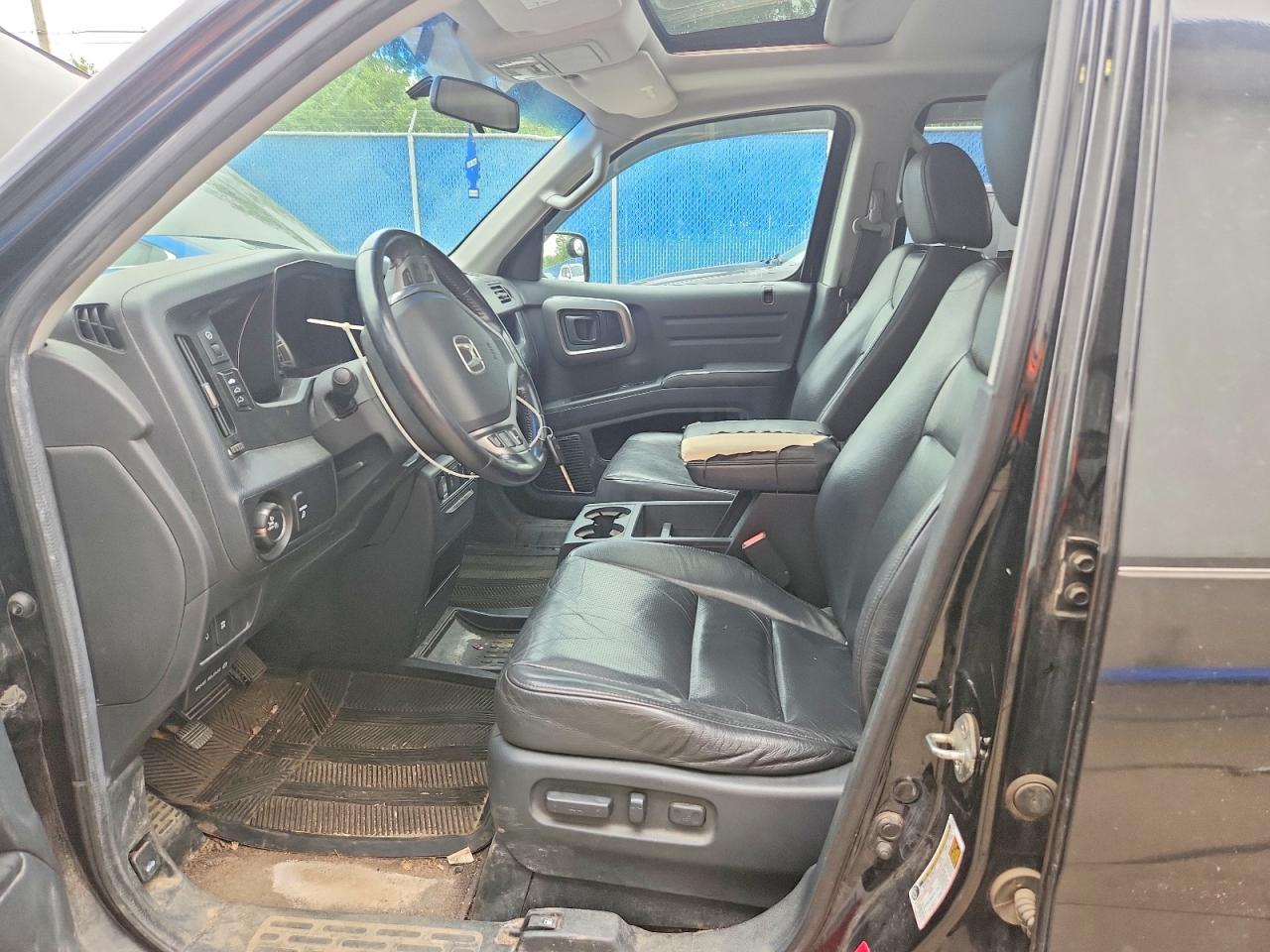 2010 Honda Ridgeline Rtl Black vin: 5FPYK1F59AB001471
