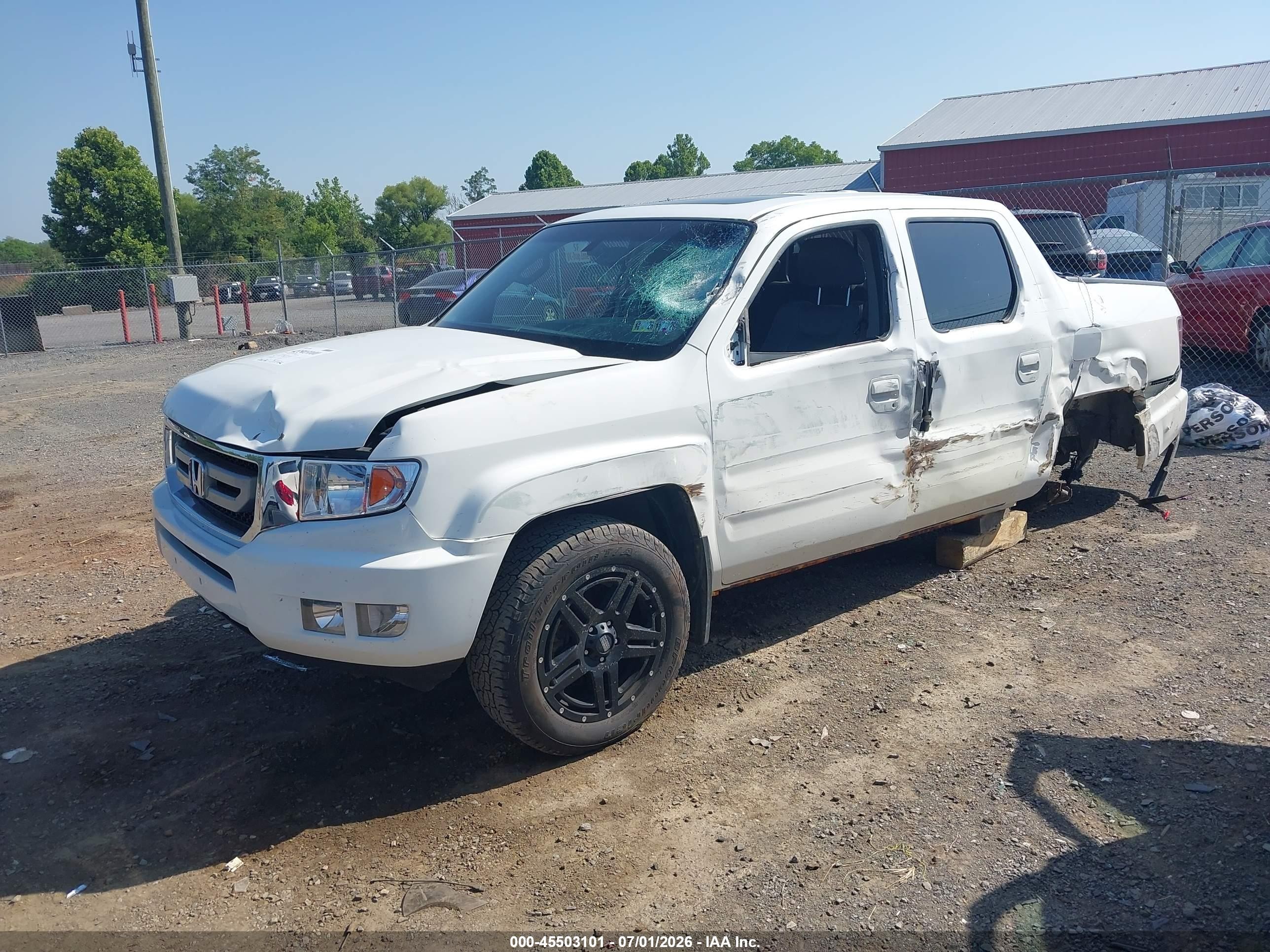 2011 Honda Ridgeline Rtl White vin: 5FPYK1F59BB007563