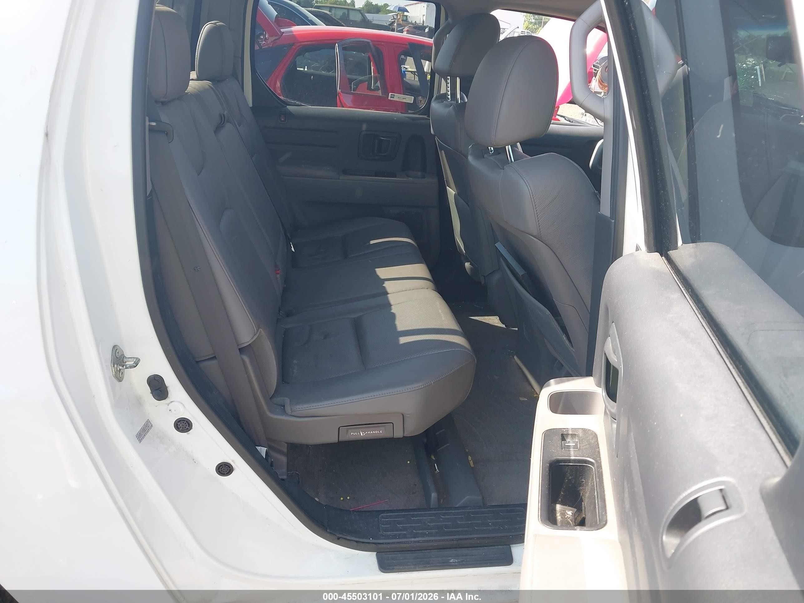 2011 Honda Ridgeline Rtl White vin: 5FPYK1F59BB007563