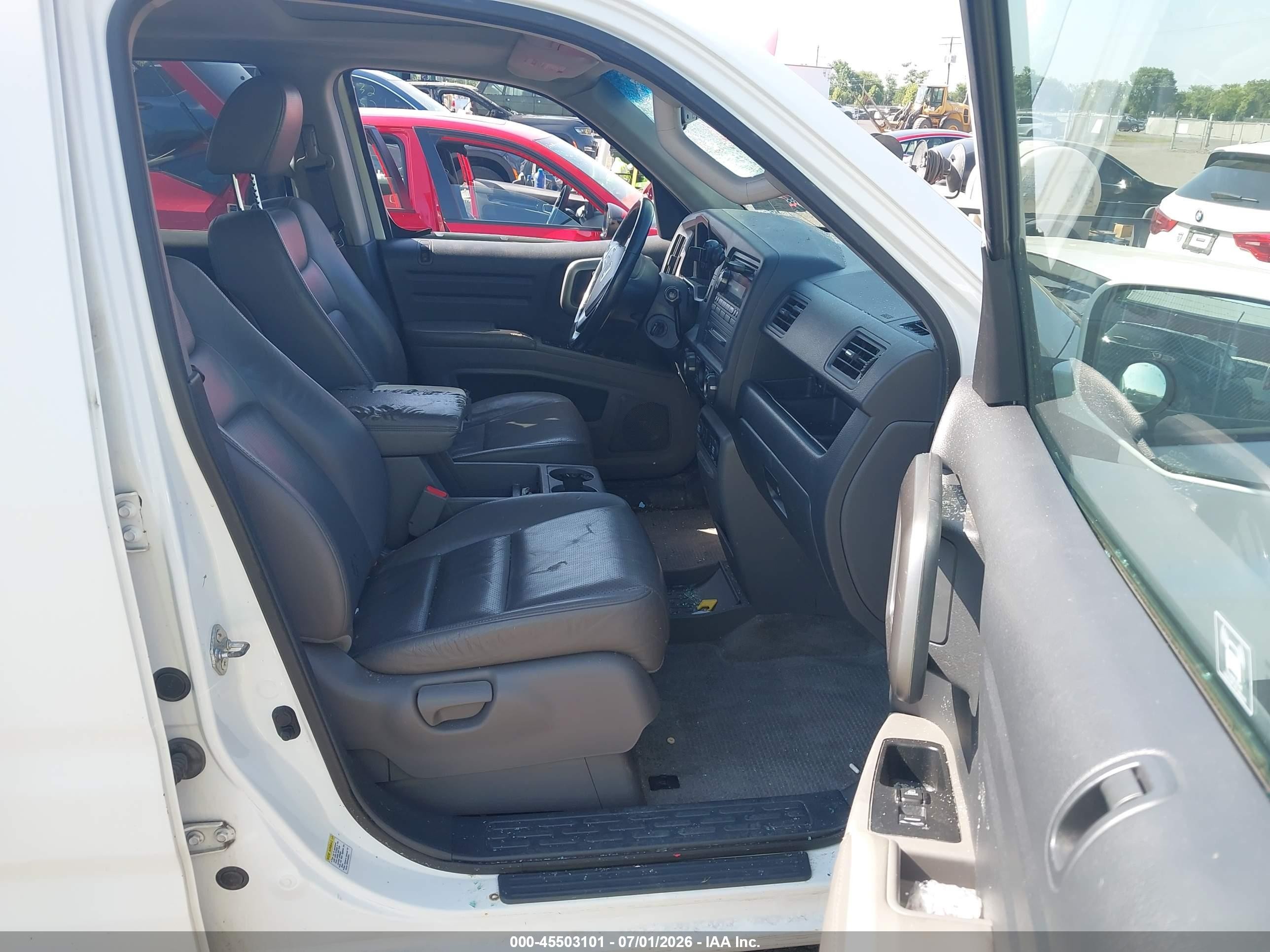 2011 Honda Ridgeline Rtl White vin: 5FPYK1F59BB007563