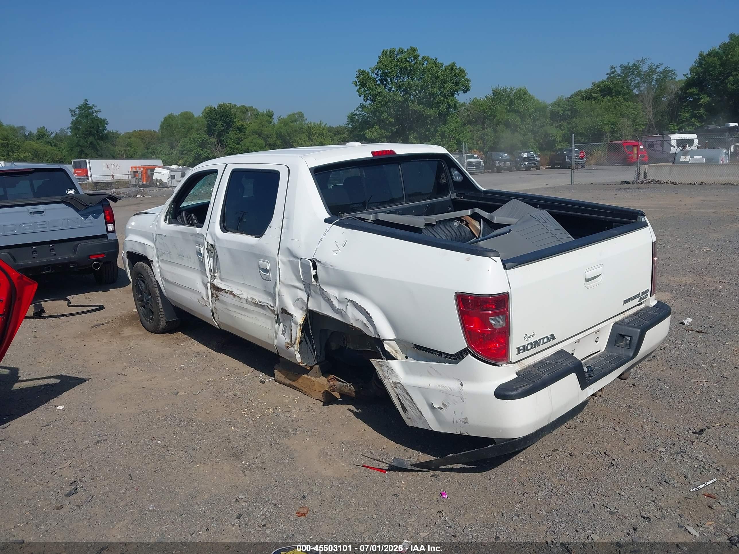 2011 Honda Ridgeline Rtl White vin: 5FPYK1F59BB007563