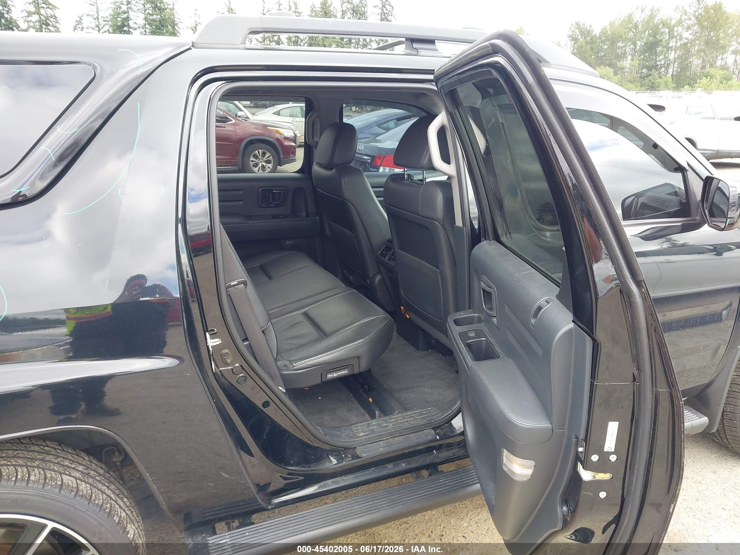 2014 Honda Ridgeline Rtl Black vin: 5FPYK1F59EB002206
