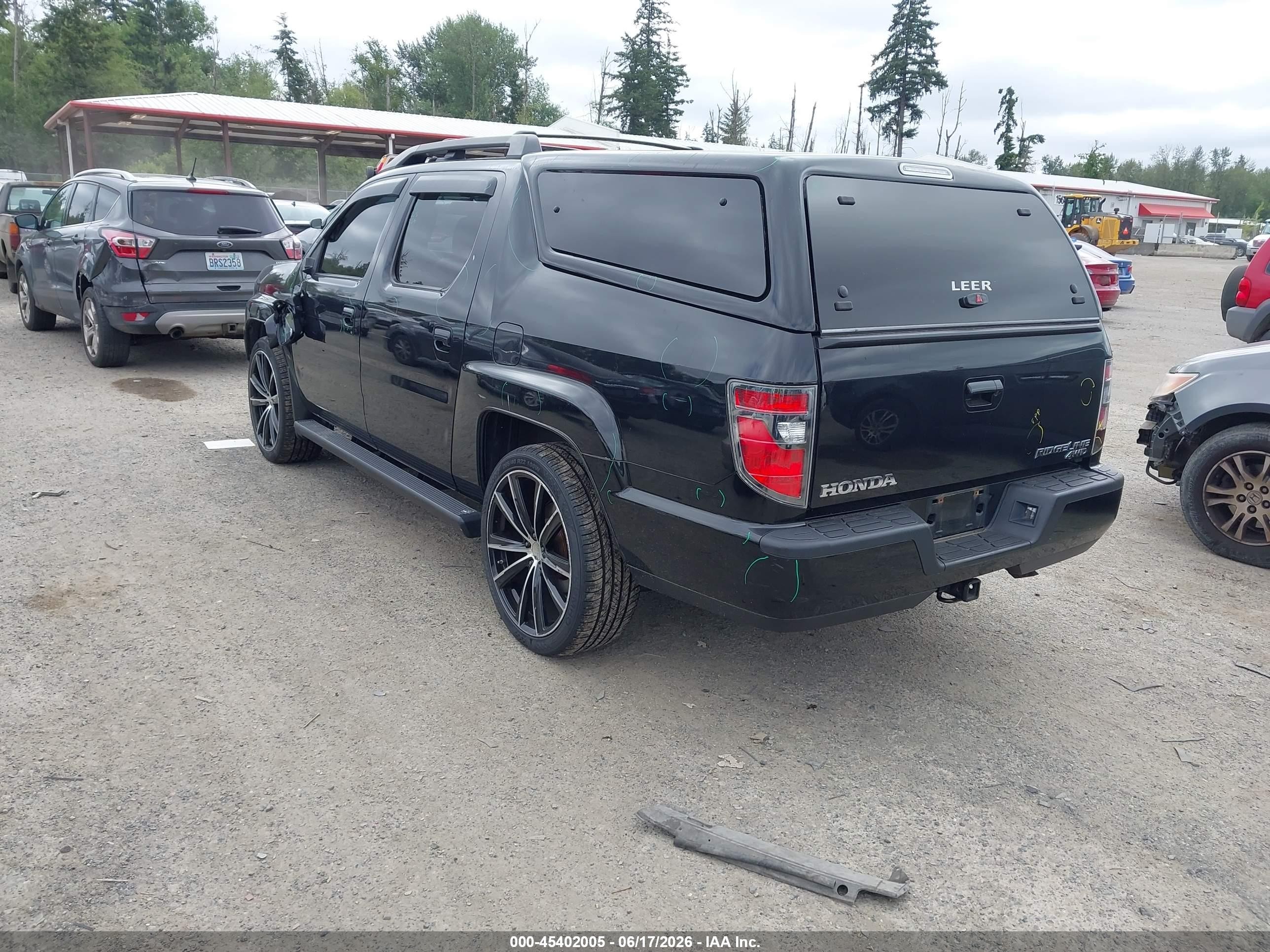 2014 Honda Ridgeline Rtl Black vin: 5FPYK1F59EB002206