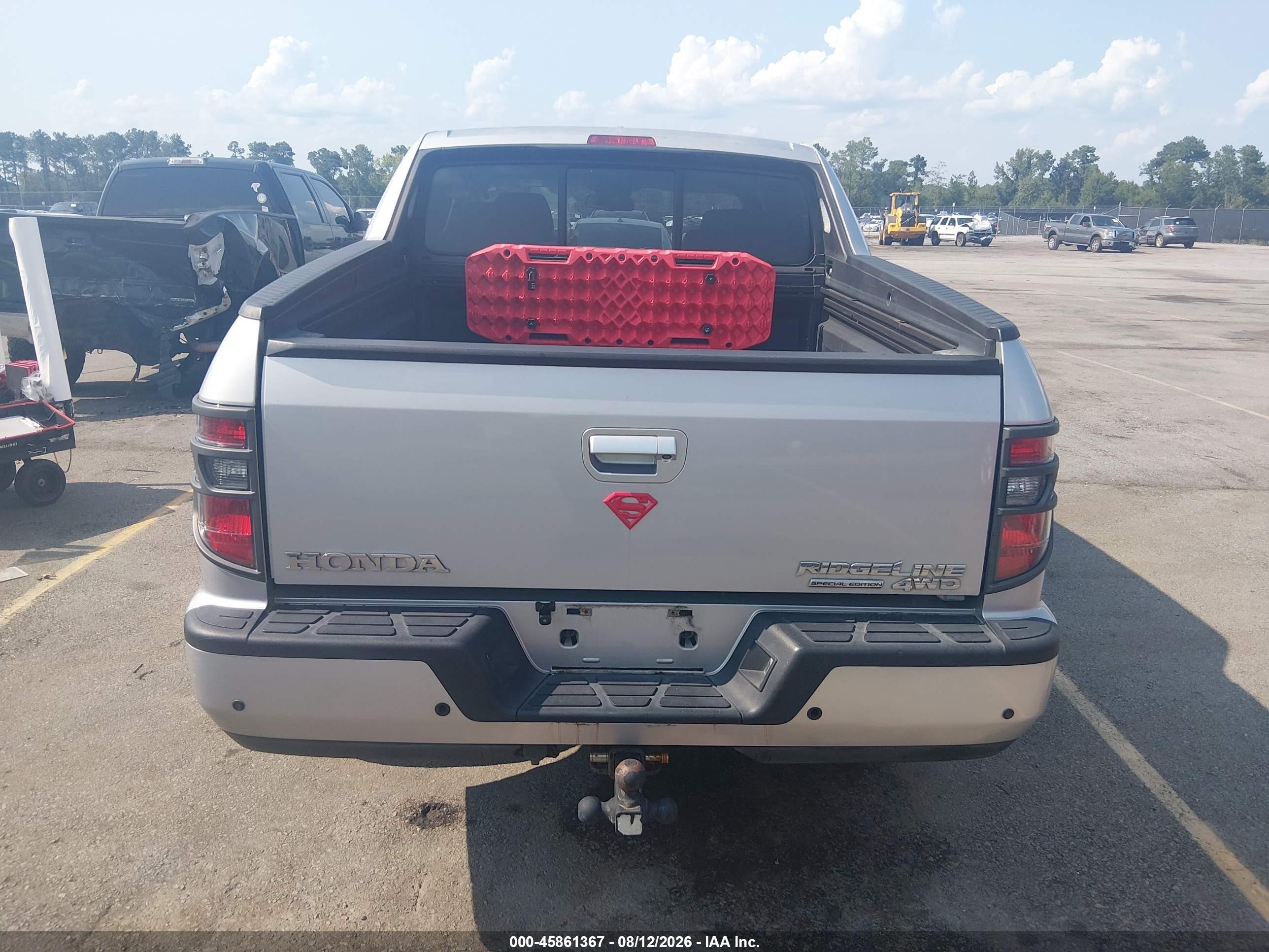 2014 Honda Ridgeline Se Silver vin: 5FPYK1F66EB009476