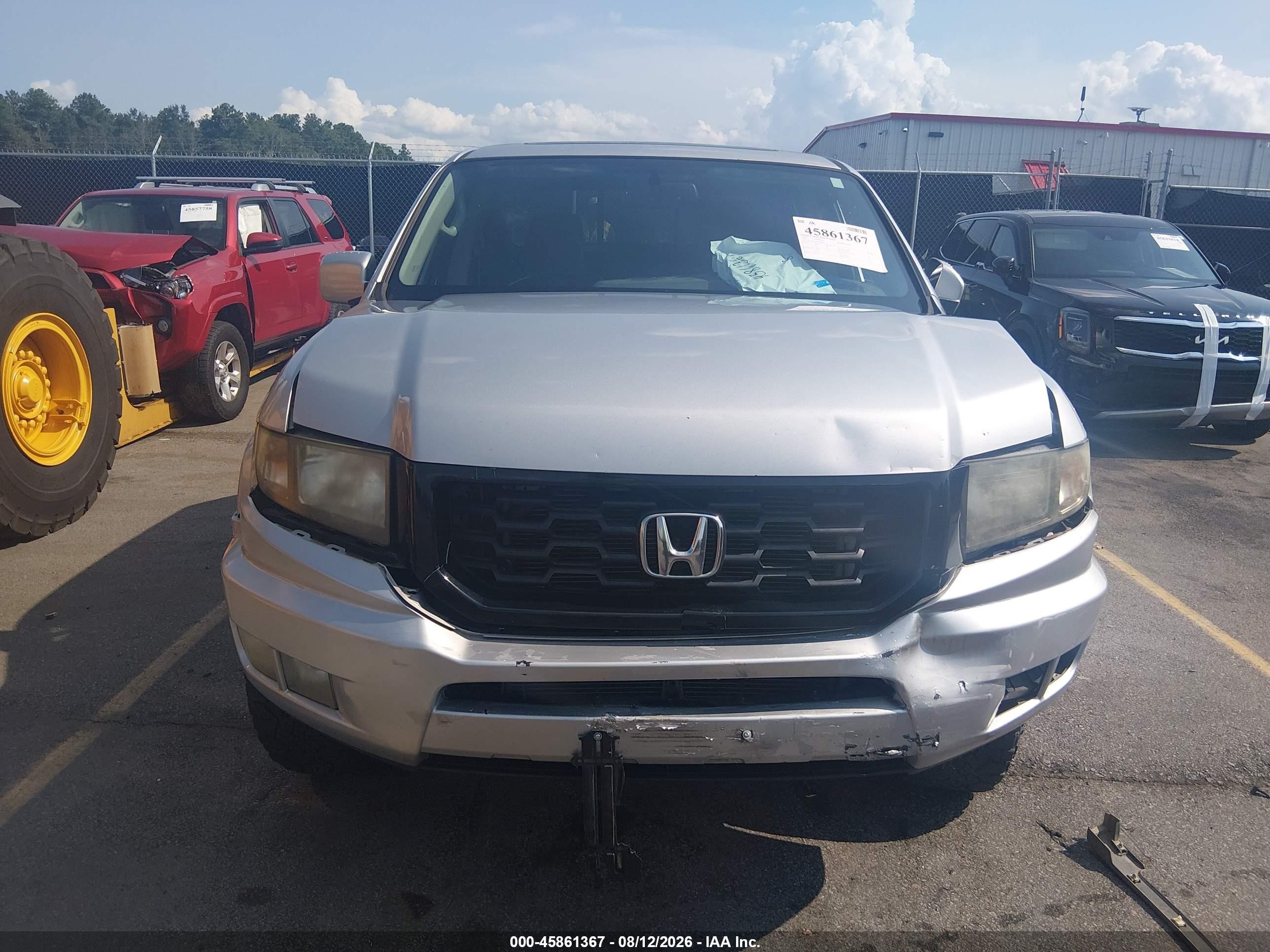 2014 Honda Ridgeline Se Silver vin: 5FPYK1F66EB009476