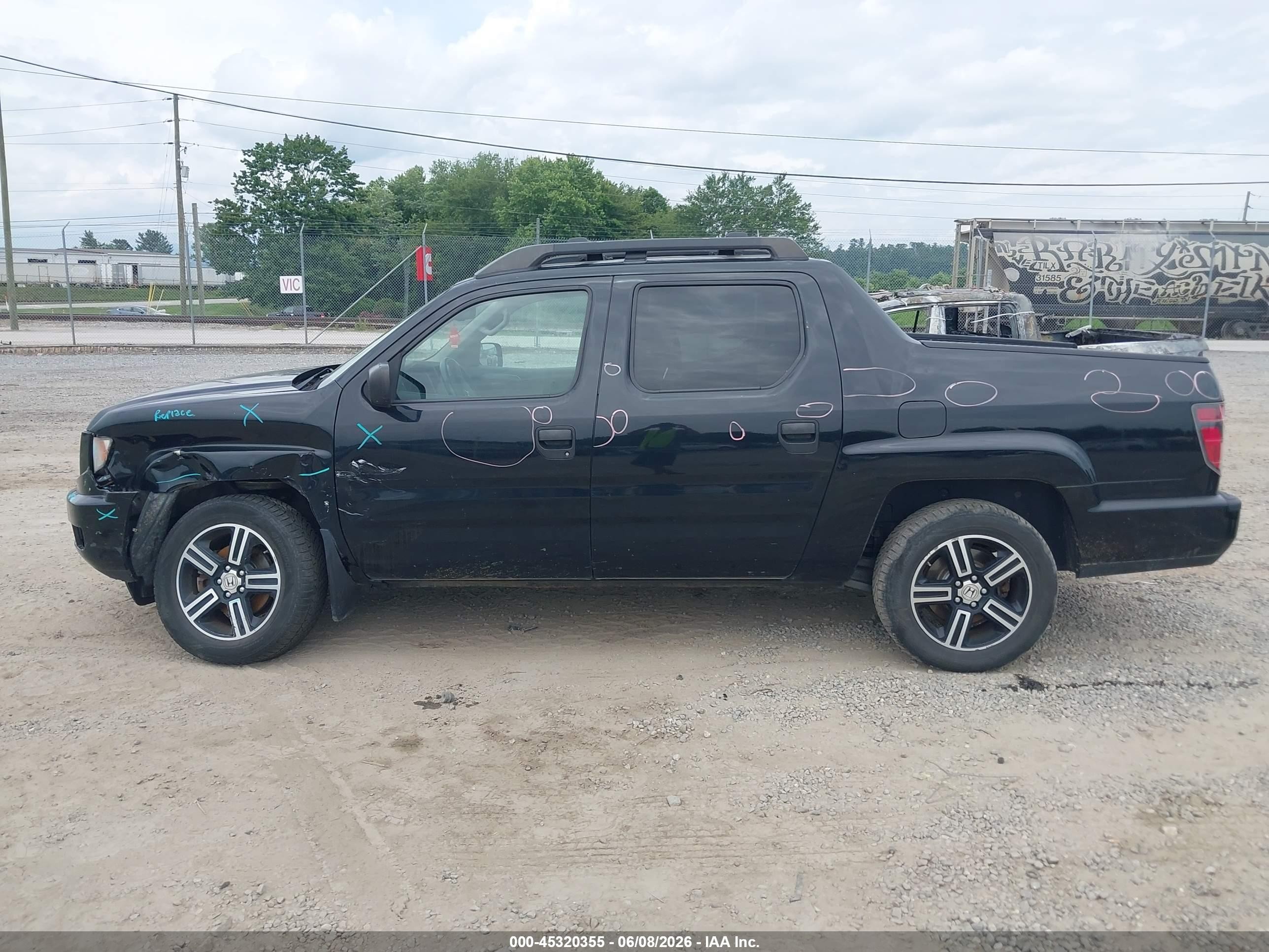 2014 Honda Ridgeline Sport Black vin: 5FPYK1F70EB001429