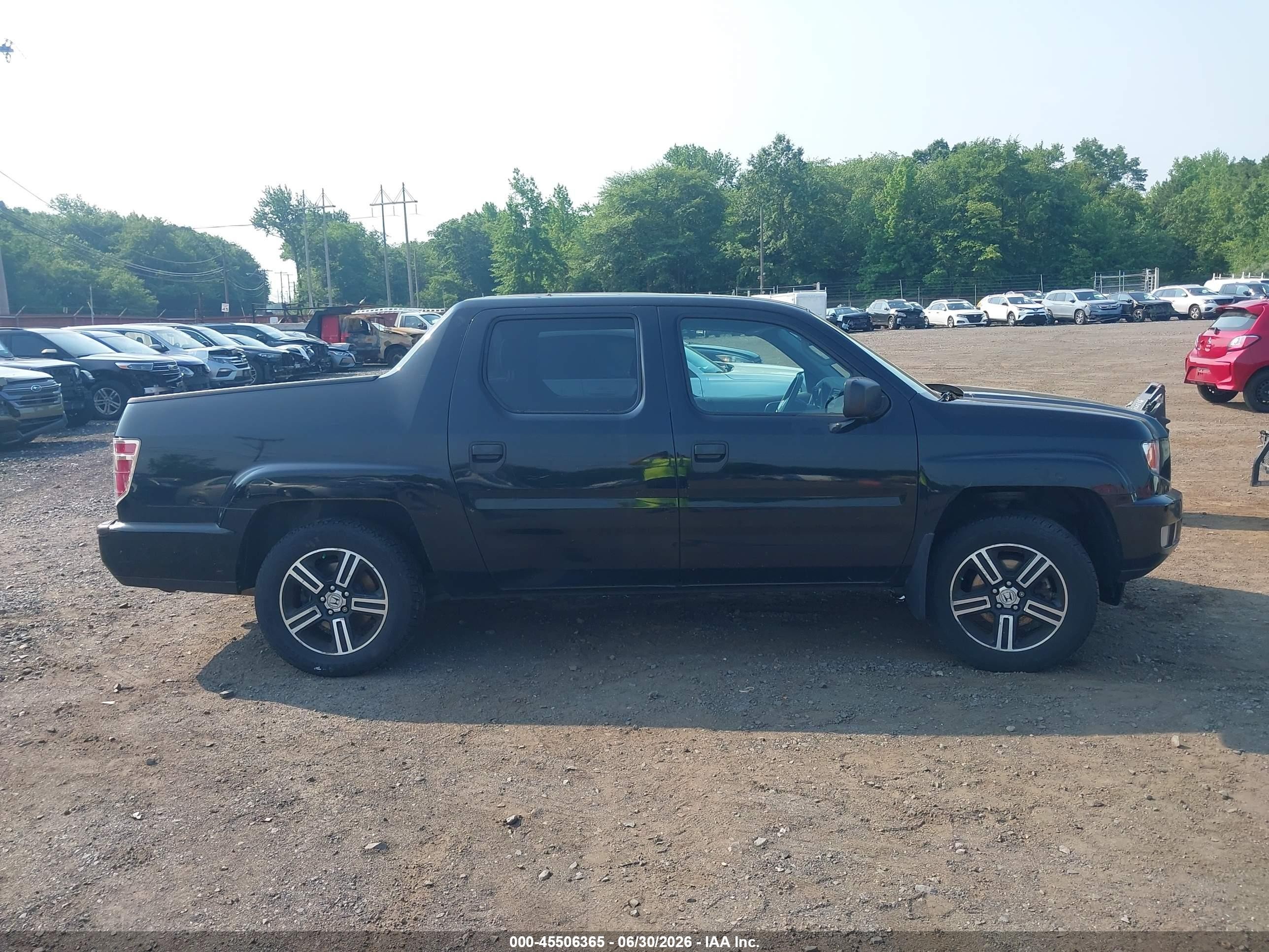 2013 Honda Ridgeline Sport Black vin: 5FPYK1F71DB008727