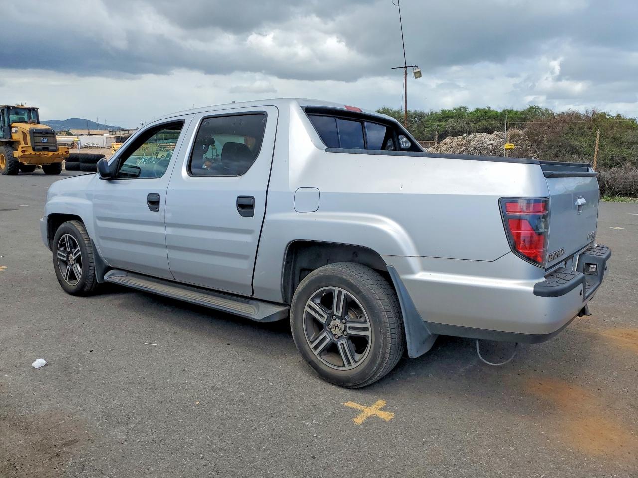 2013 Honda Ridgeline Sport Silver vin: 5FPYK1F71DB017461