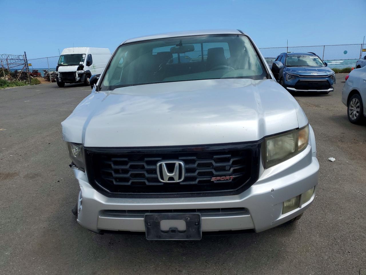 2013 Honda Ridgeline Sport Silver vin: 5FPYK1F71DB017461