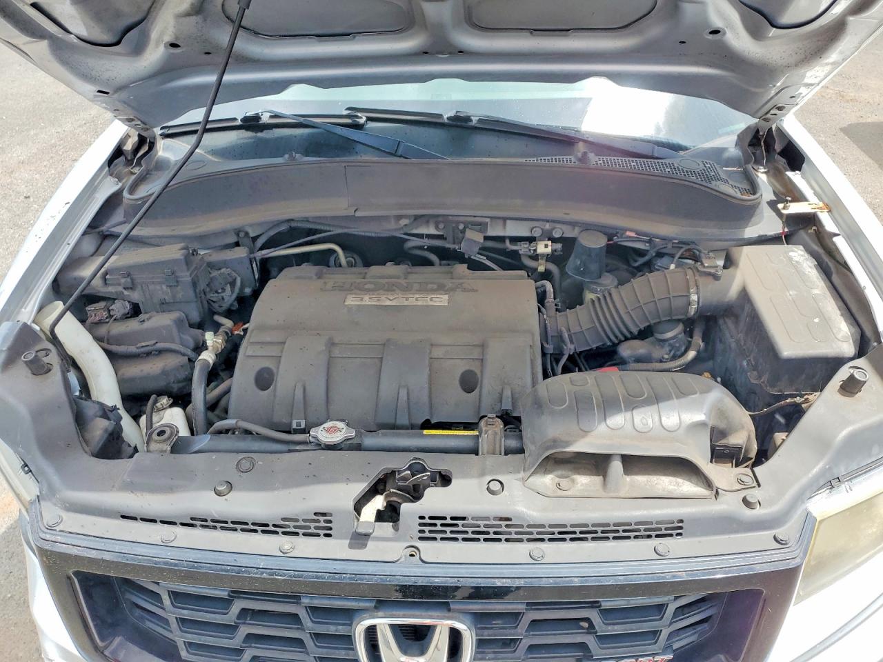 2013 Honda Ridgeline Sport Silver vin: 5FPYK1F71DB017461