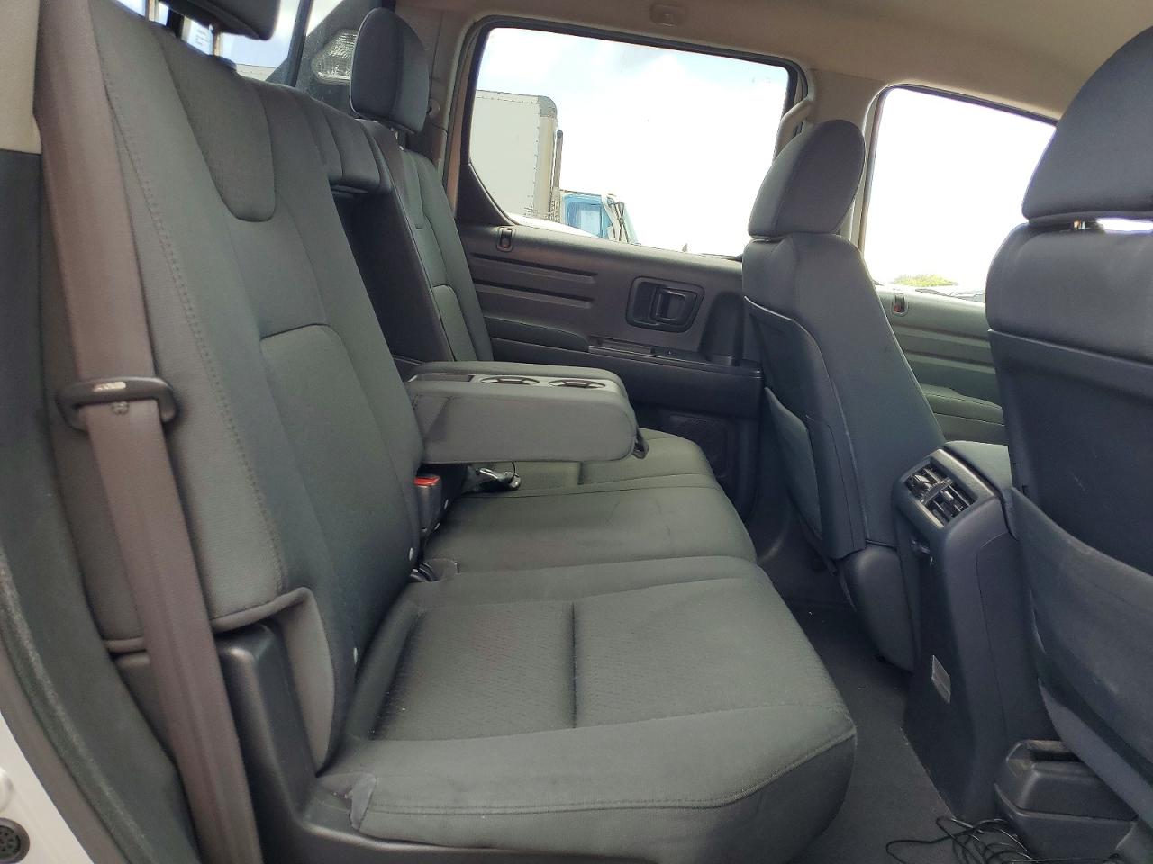 2013 Honda Ridgeline Sport Silver vin: 5FPYK1F71DB017461