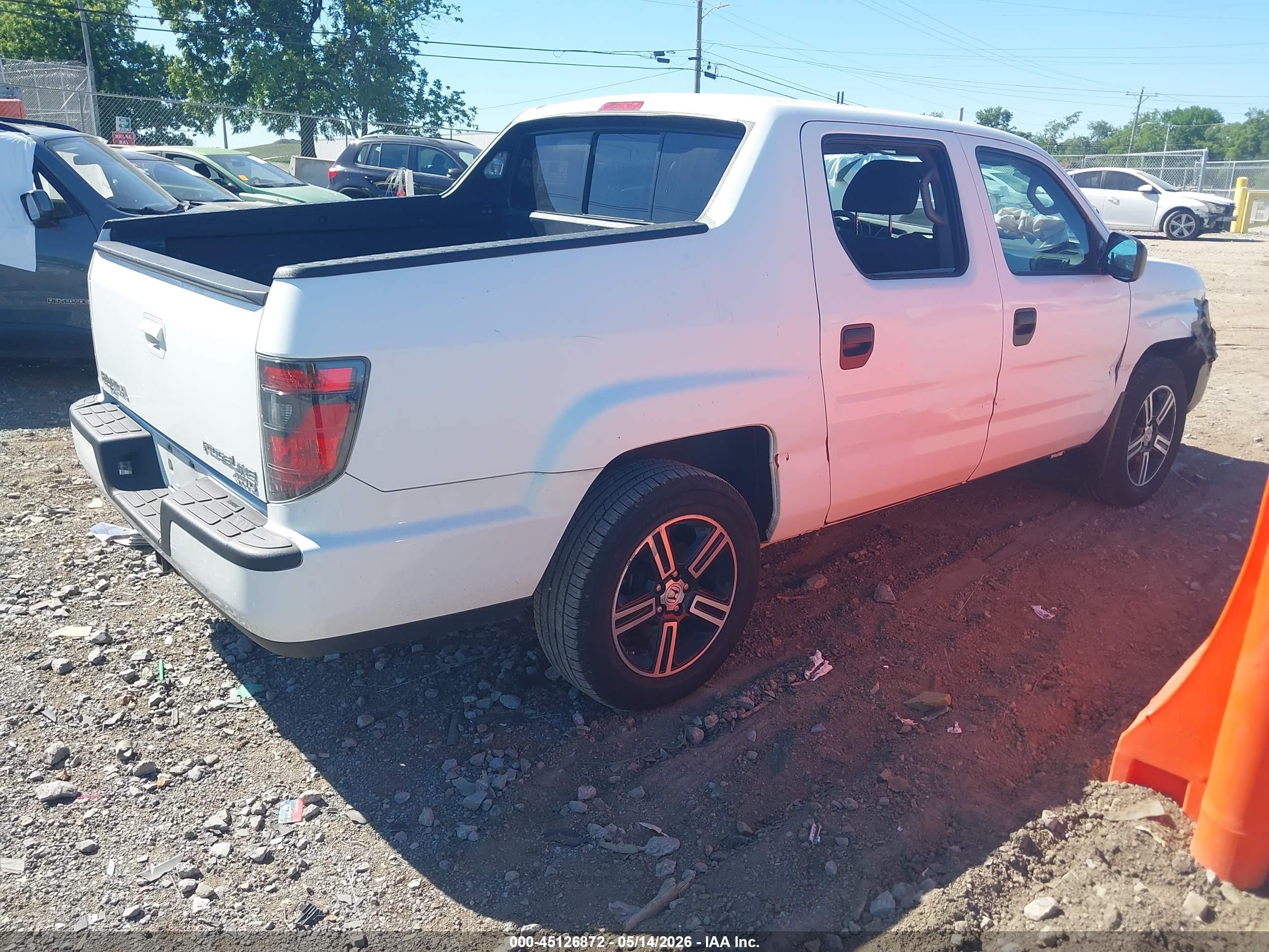 2014 Honda Ridgeline Sport Белый vin: 5FPYK1F71EB013945