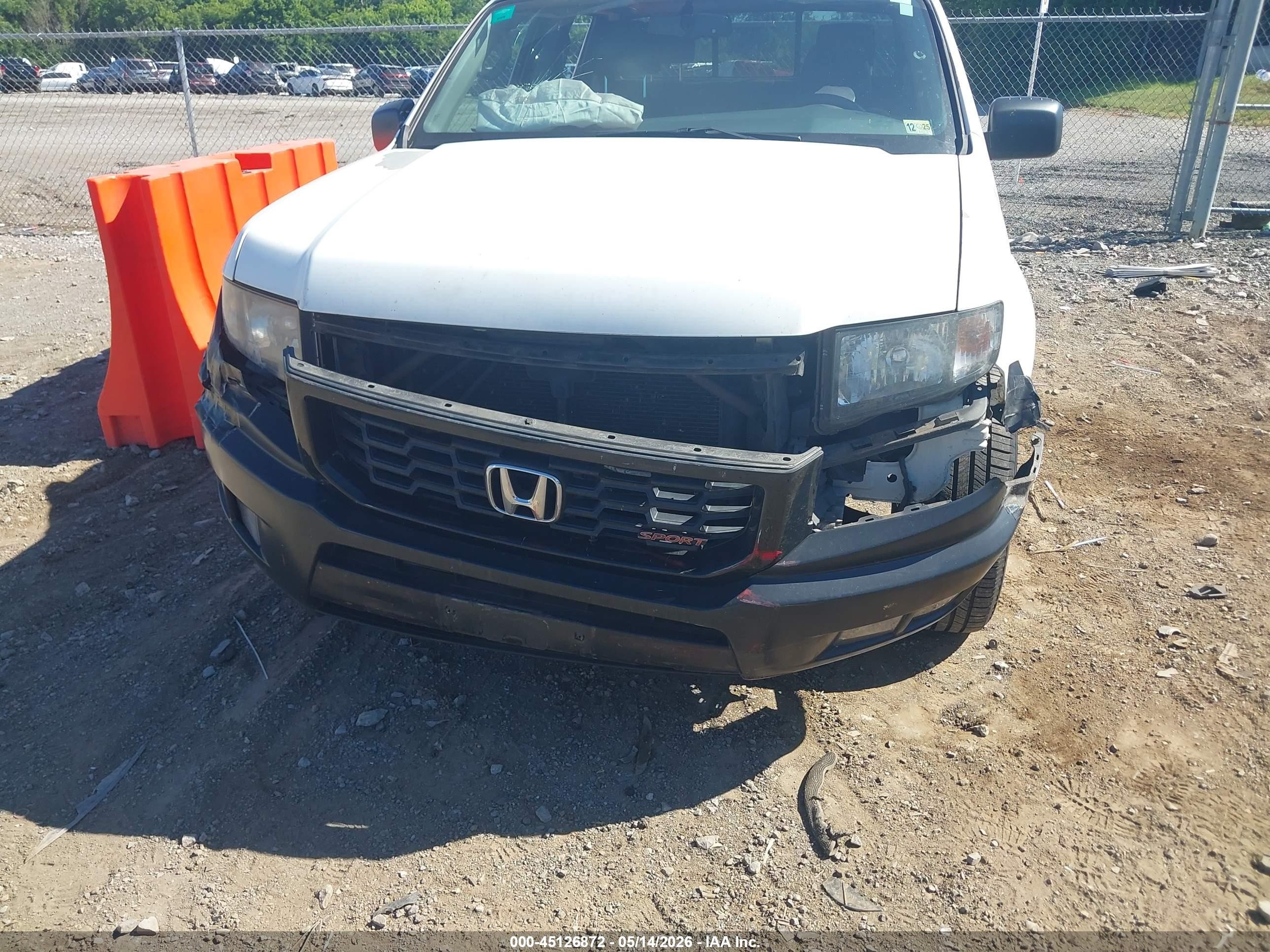 2014 Honda Ridgeline Sport Белый vin: 5FPYK1F71EB013945