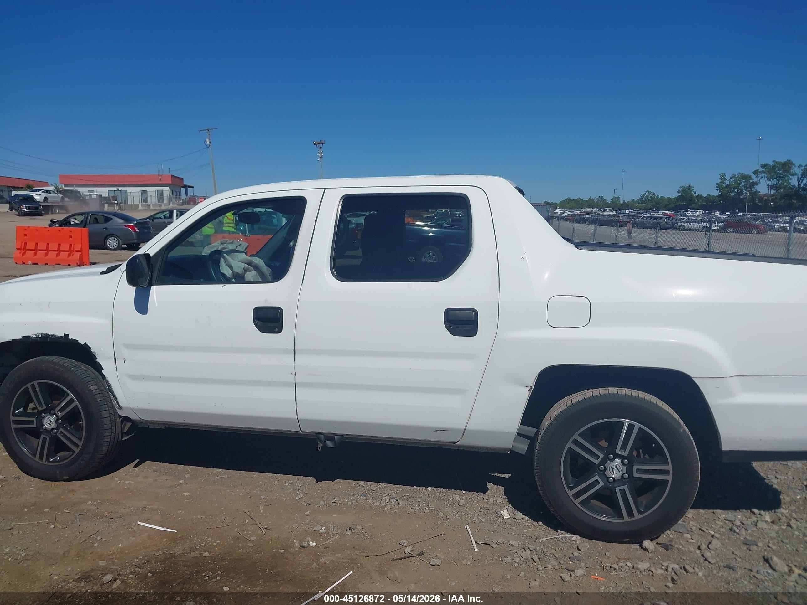 2014 Honda Ridgeline Sport Белый vin: 5FPYK1F71EB013945