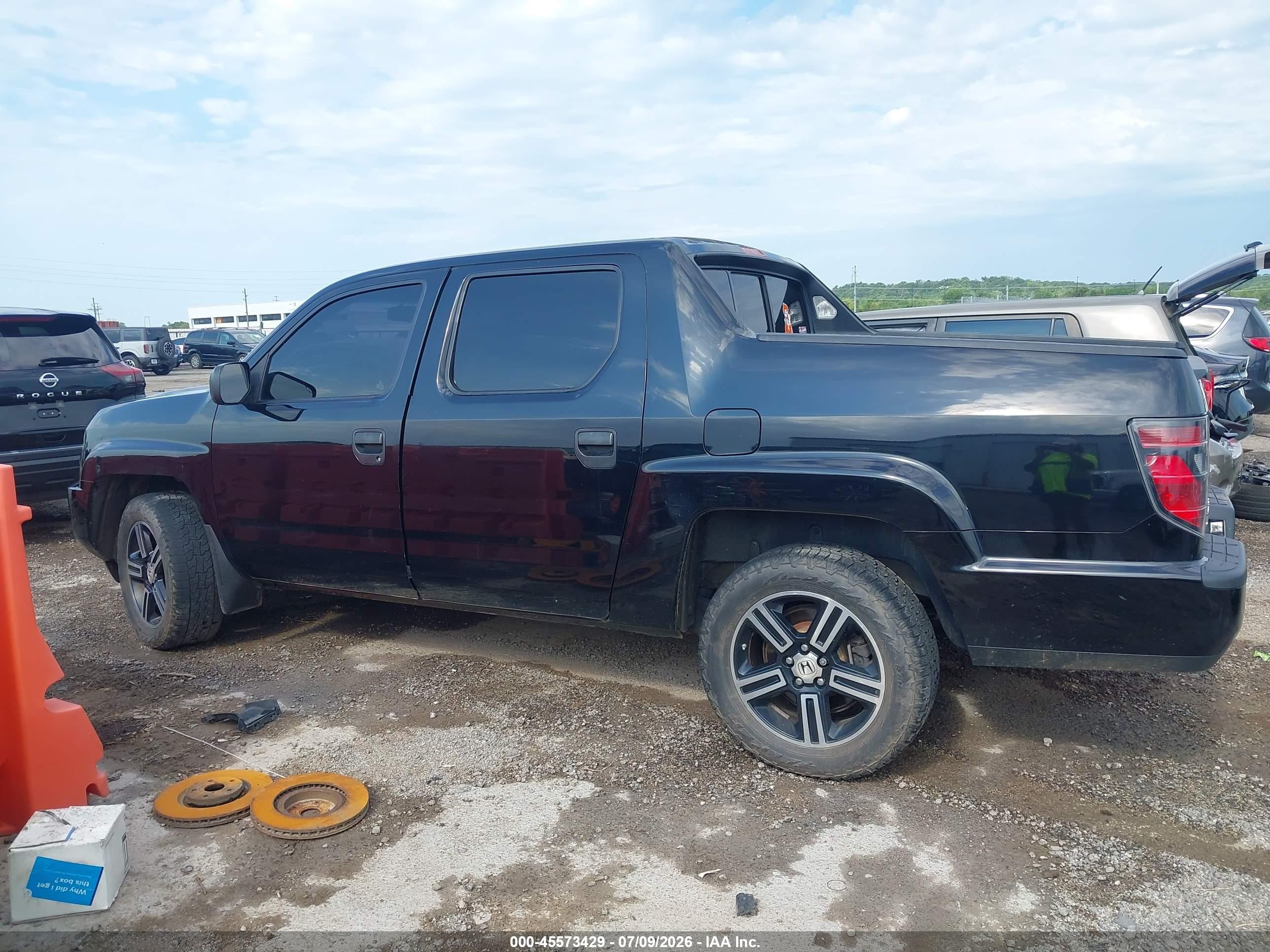 2013 Honda Ridgeline Sport Black vin: 5FPYK1F72DB016402