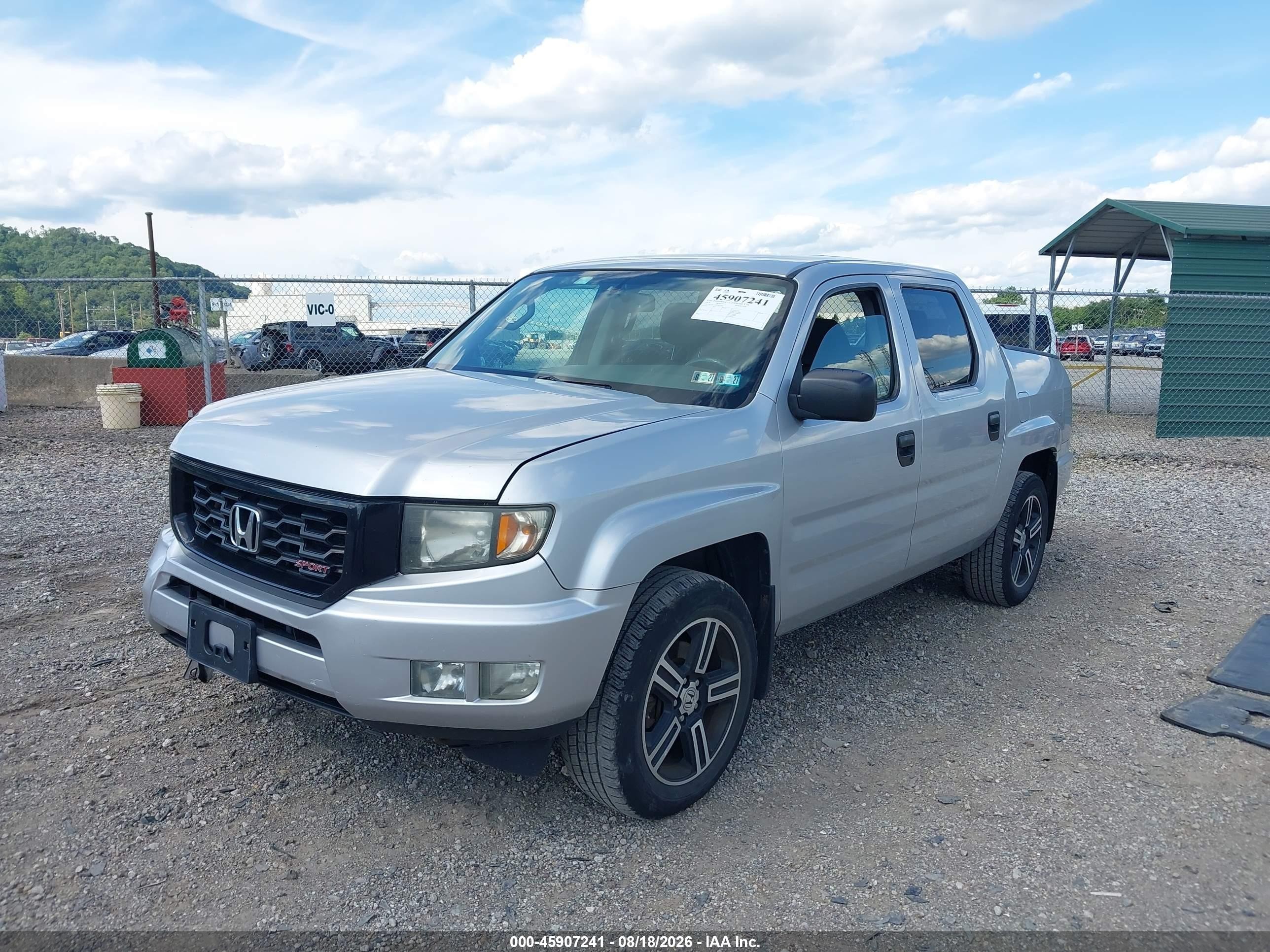 2014 Honda Ridgeline Sport Silver vin: 5FPYK1F72EB001500