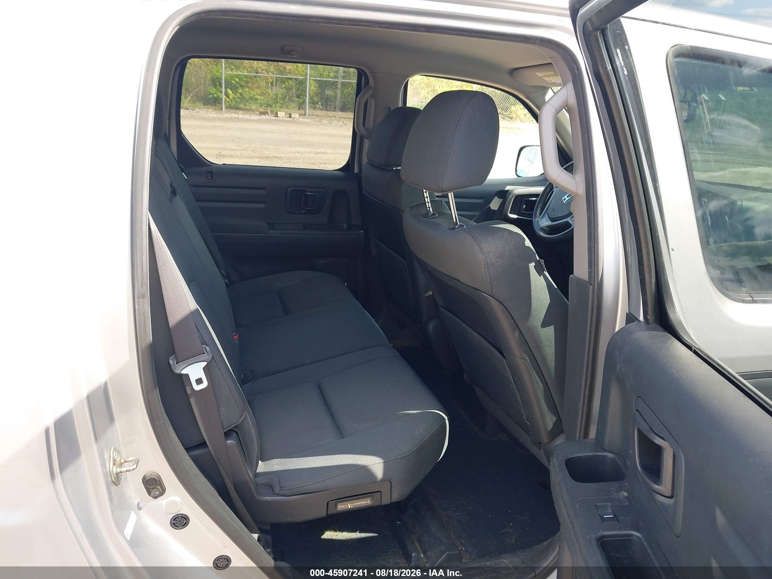 2014 Honda Ridgeline Sport Silver vin: 5FPYK1F72EB001500