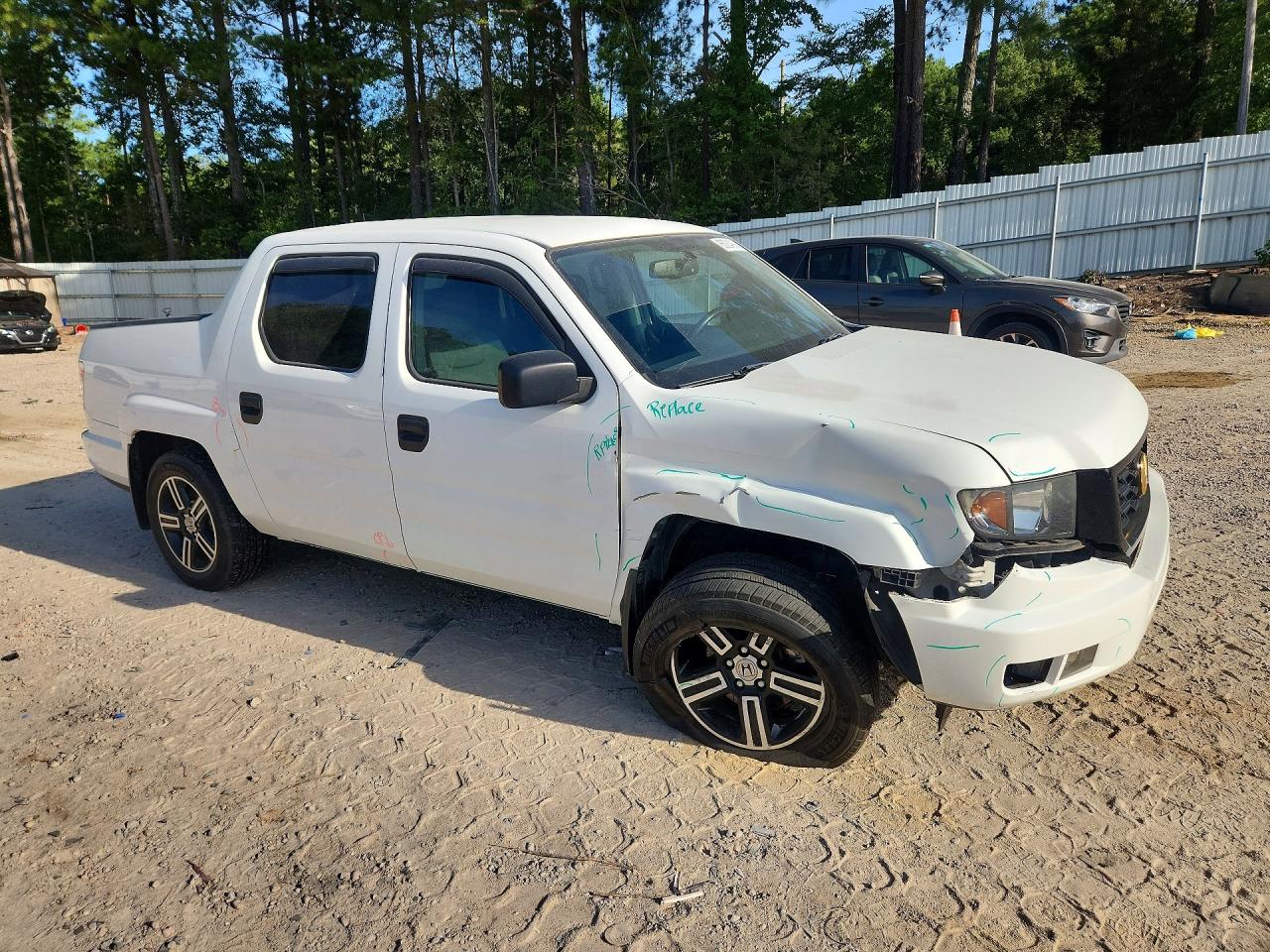 2014 Honda Ridgeline Sport White vin: 5FPYK1F72EB012514