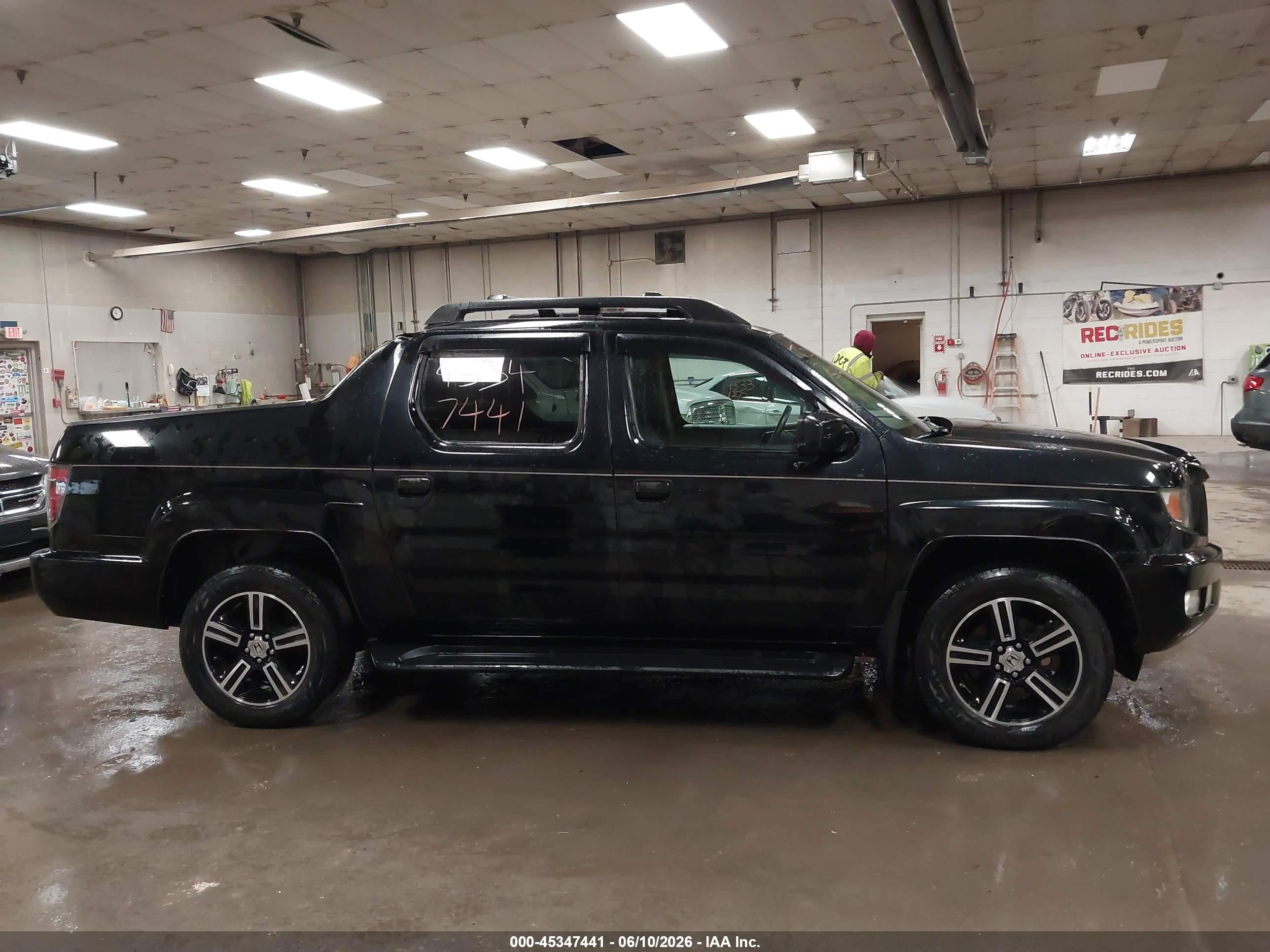 2013 Honda Ridgeline Sport Black vin: 5FPYK1F74DB005322