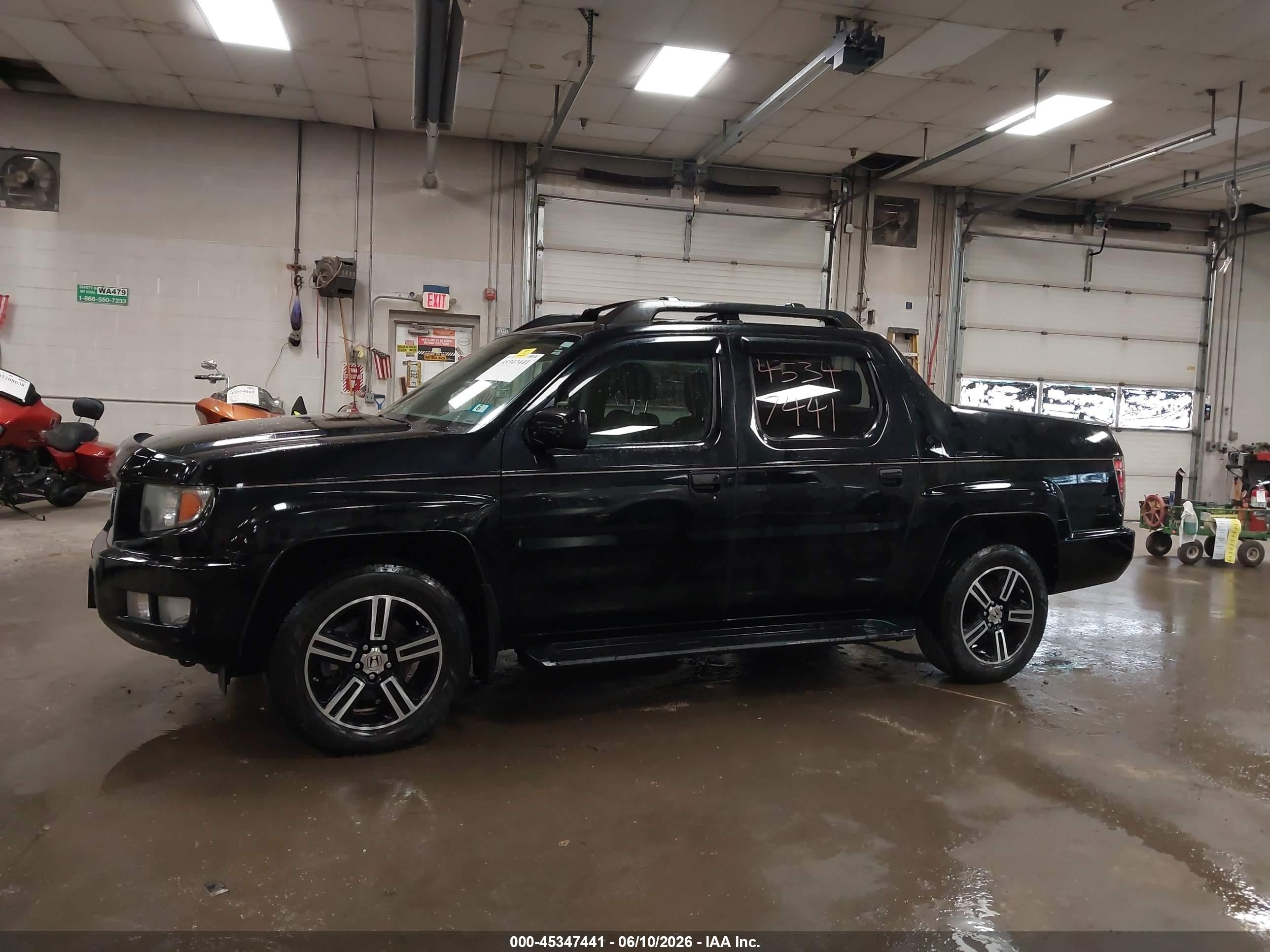 2013 Honda Ridgeline Sport Black vin: 5FPYK1F74DB005322