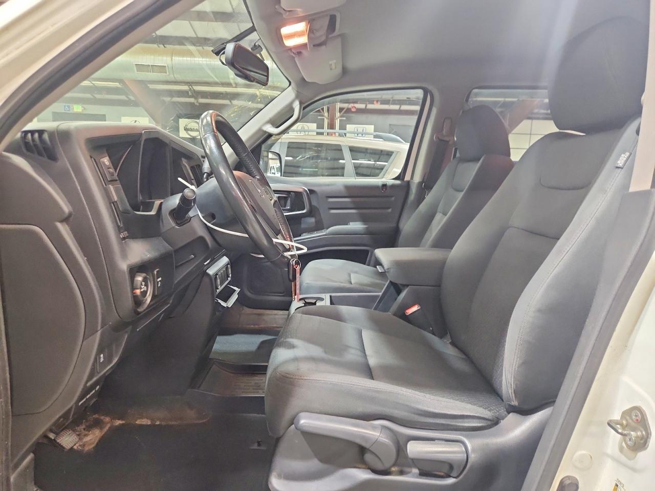 2014 Honda Ridgeline Sport White vin: 5FPYK1F77EB009706