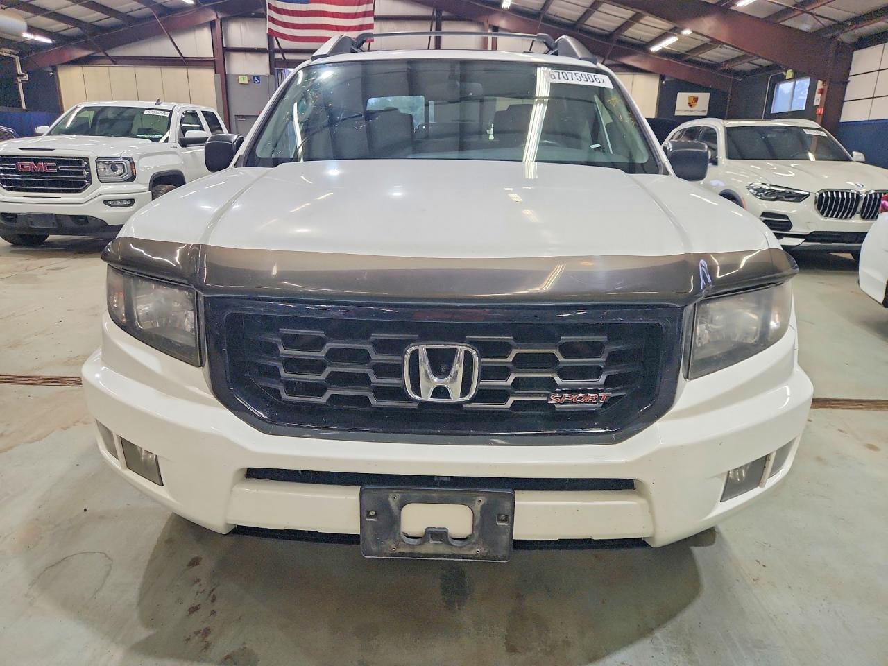 2014 Honda Ridgeline Sport White vin: 5FPYK1F77EB009706