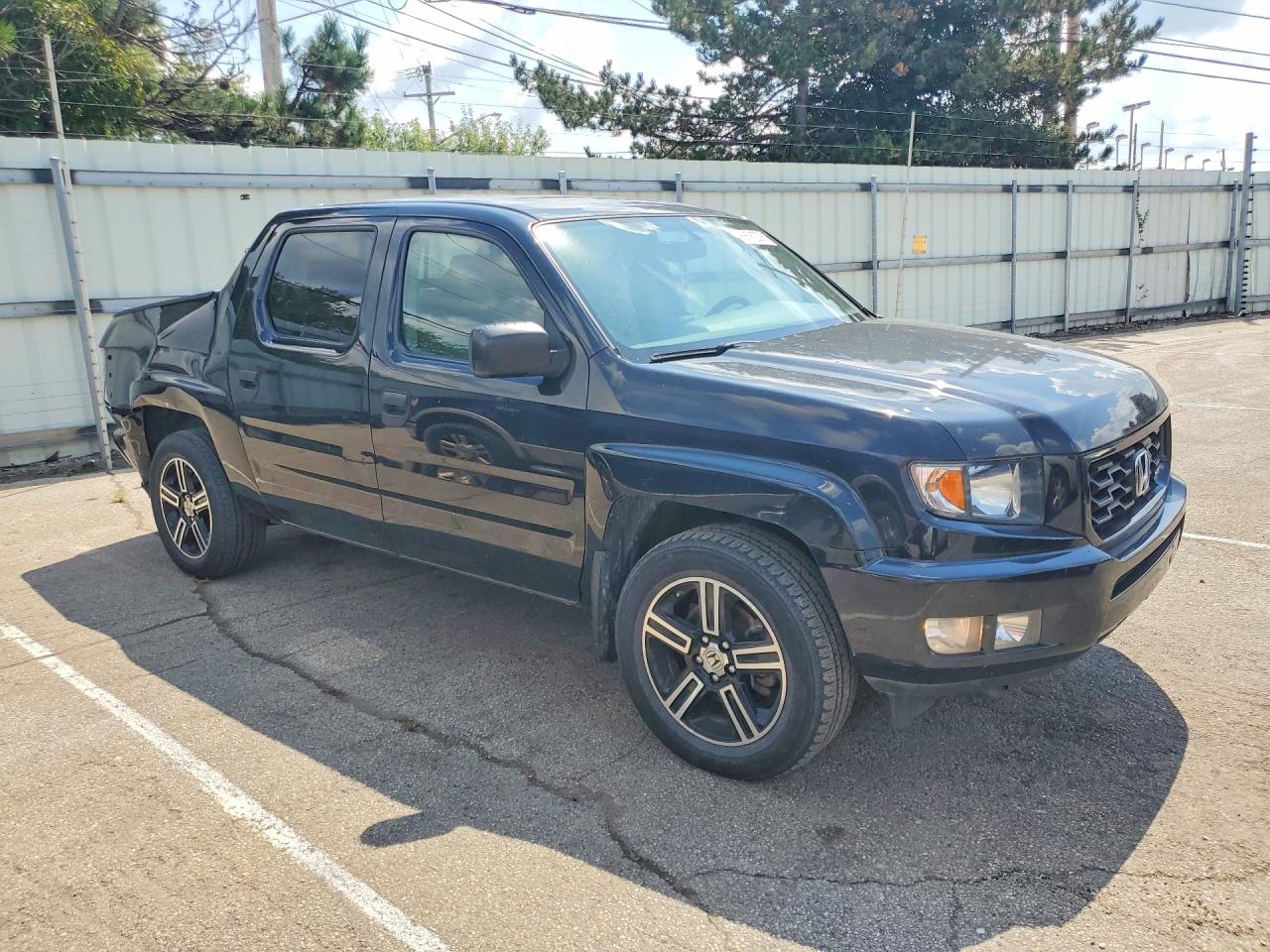 2014 Honda Ridgeline Sport Black vin: 5FPYK1F78EB009262