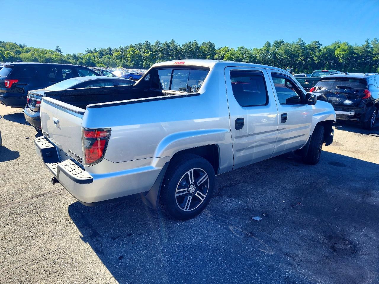 2013 Honda Ridgeline Sport Silver vin: 5FPYK1F7XDB010668