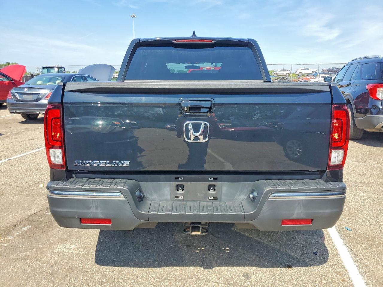 2017 Honda Ridgeline Sport Black vin: 5FPYK2F16HB008245