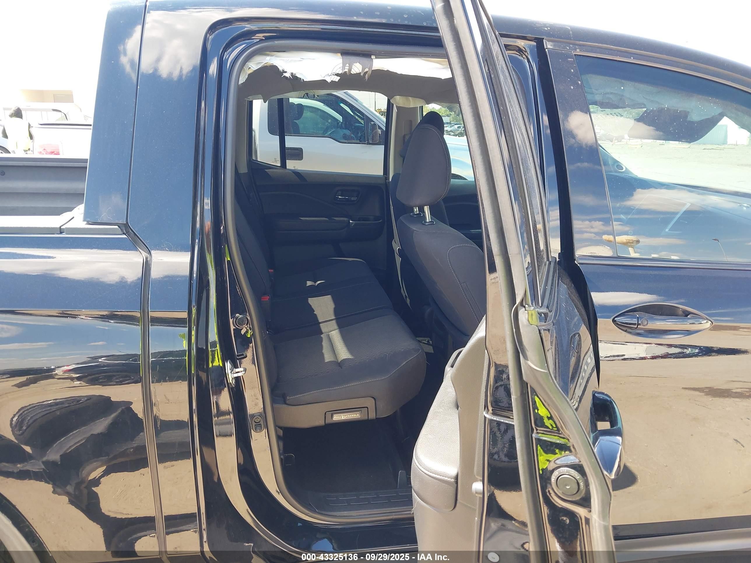 2018 Honda Ridgeline Sport Черный vin: 5FPYK2F19JB000968