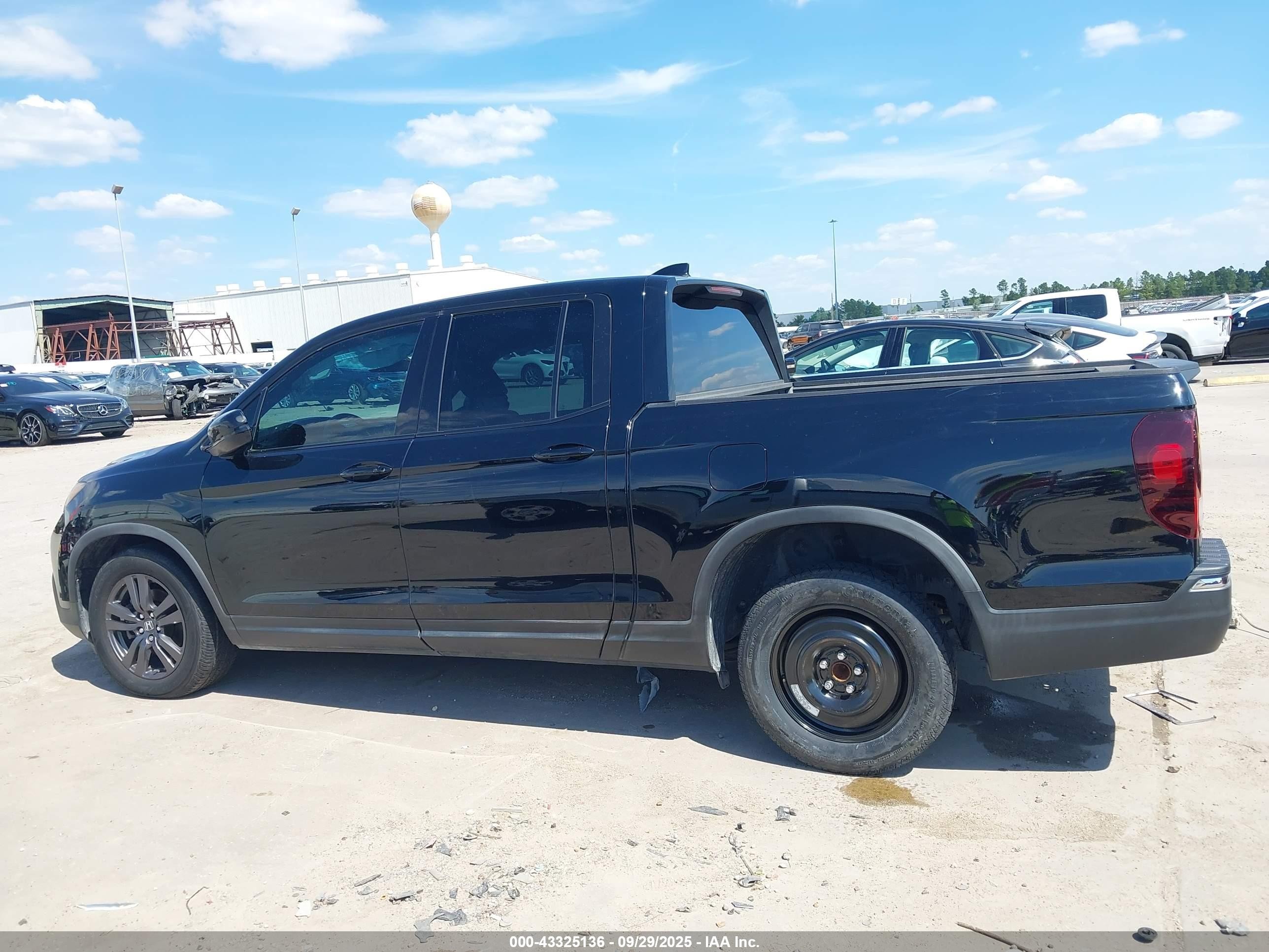 2018 Honda Ridgeline Sport Черный vin: 5FPYK2F19JB000968