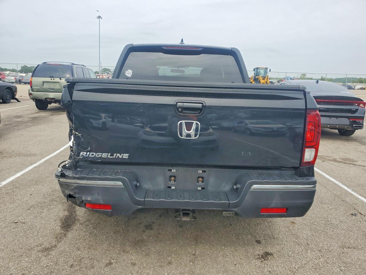 2019 Honda Ridgeline Sport Black vin: 5FPYK2F19KB005301