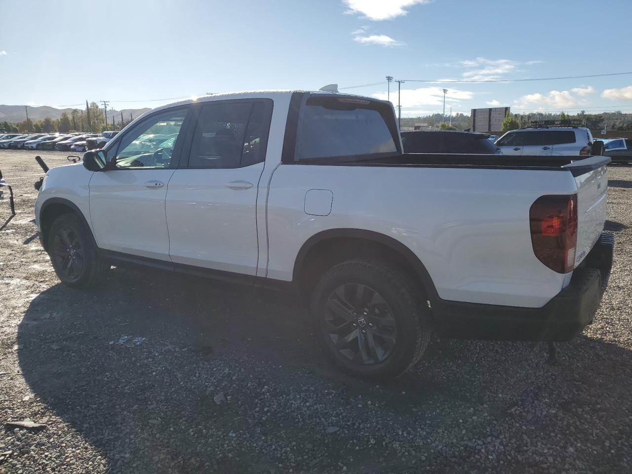 2024 Honda Ridgeline Sport White vin: 5FPYK3F12RB010095