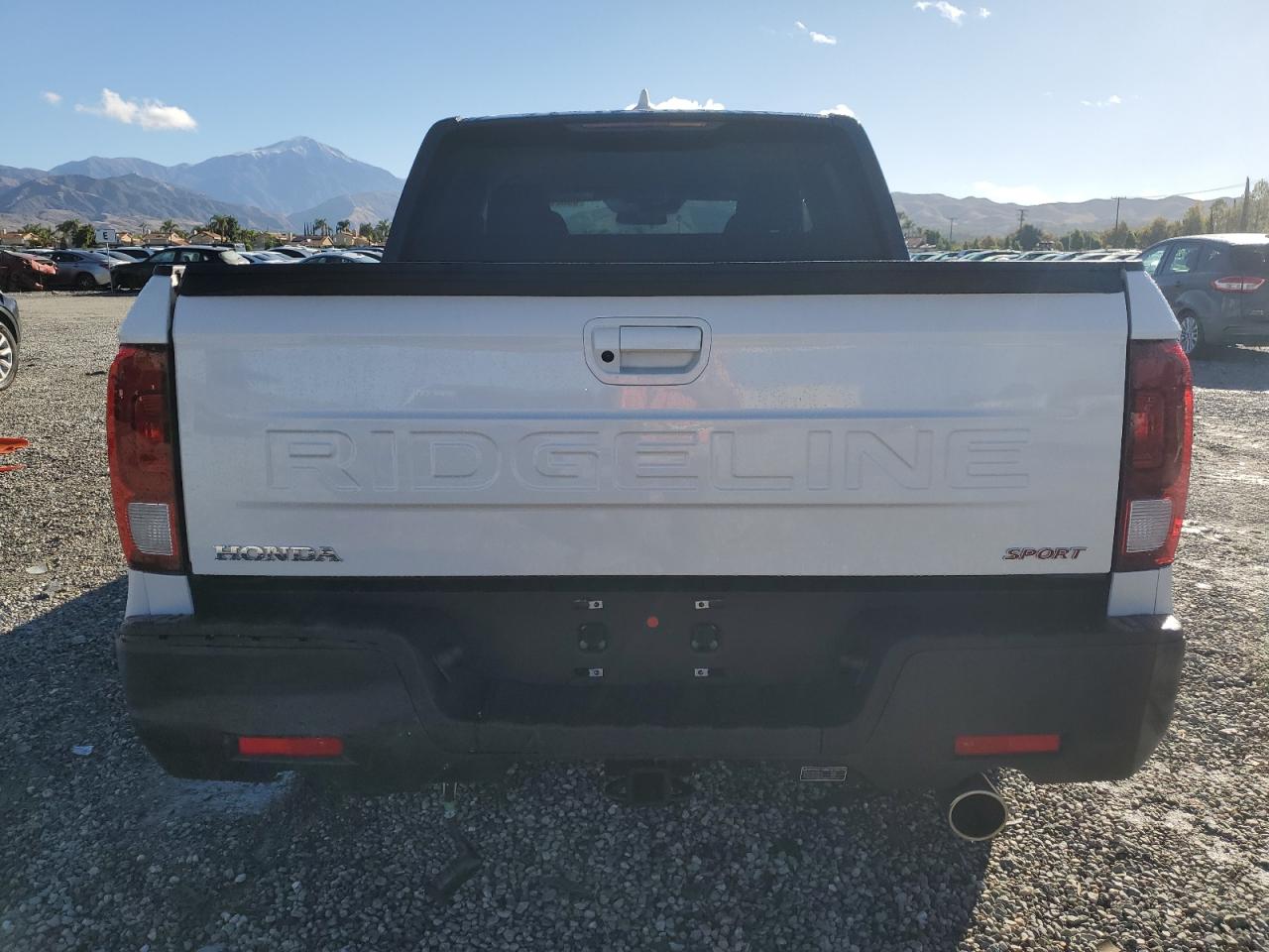 2024 Honda Ridgeline Sport White vin: 5FPYK3F12RB010095
