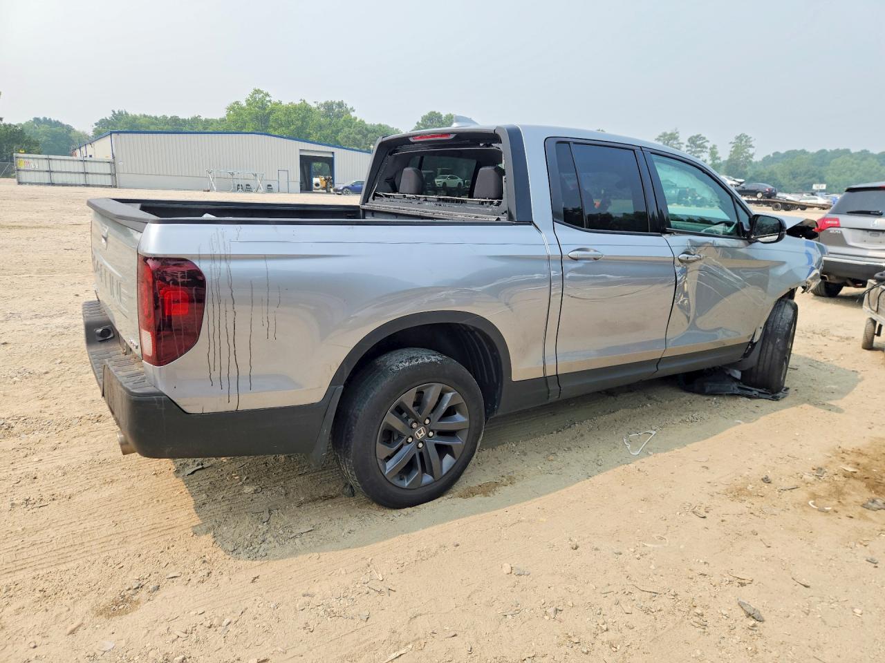 2025 Honda Ridgeline Sport Серебряный vin: 5FPYK3F15SB012719