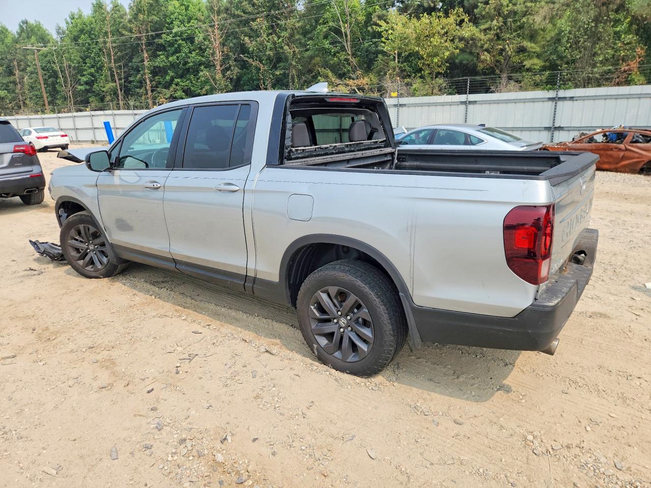 2025 Honda Ridgeline Sport Серебряный vin: 5FPYK3F15SB012719