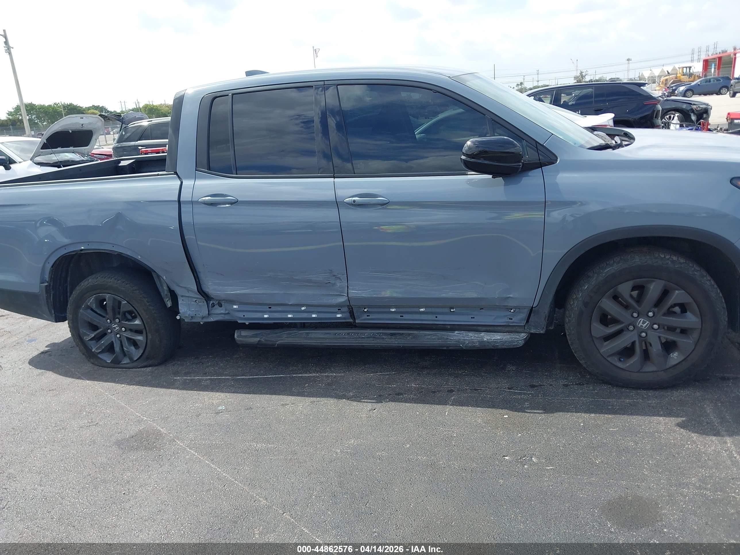 2024 Honda Ridgeline Sport Gray vin: 5FPYK3F16RB031693